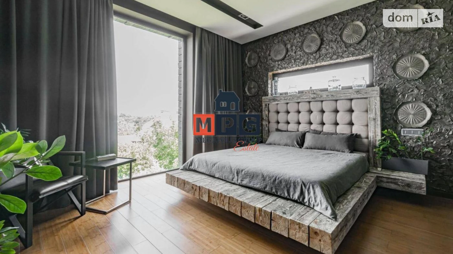 Сдается в аренду дом на 2 этажа 350 кв. м с террасой, цена: 2000 $ - фото 2