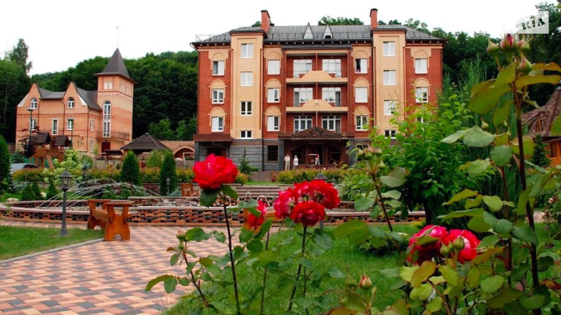 Продается объект сферы услуг 1965 кв. м в 4-этажном здании, цена: 1800000 $ - фото 5