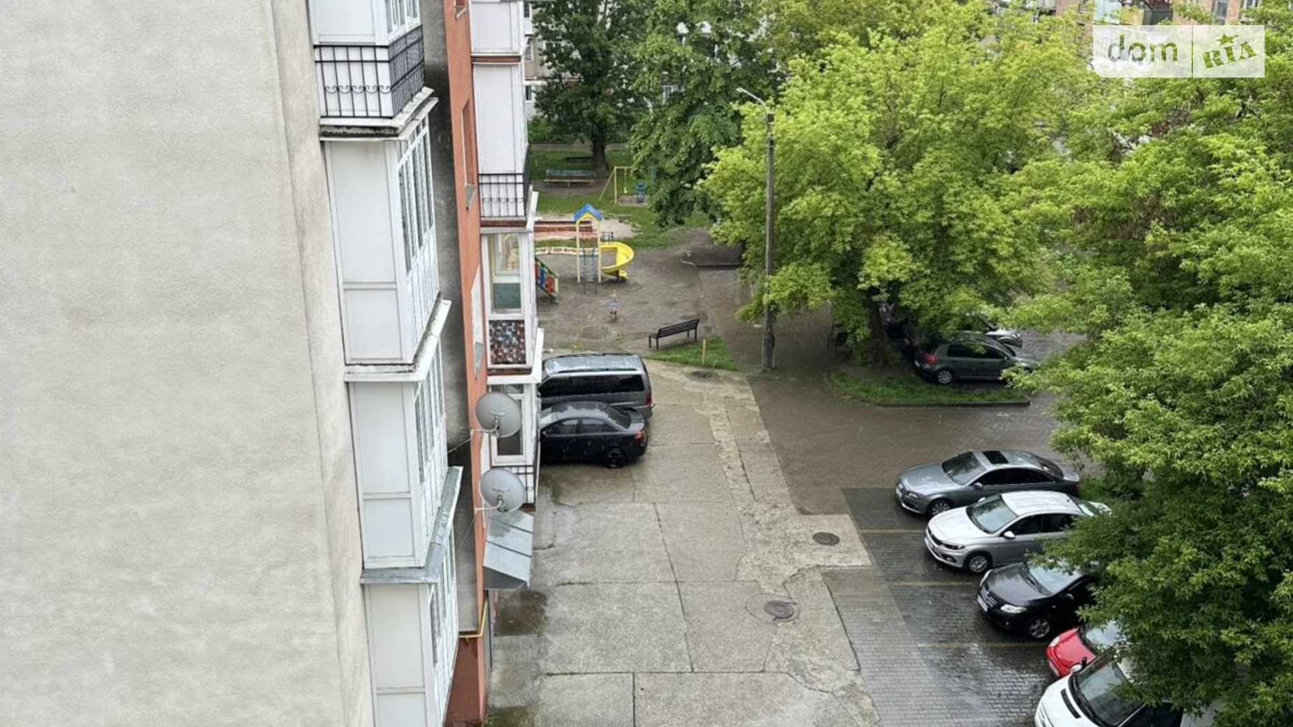 Продается 3-комнатная квартира 98 кв. м в Ивано-Франковске, ул. Независимости, 158 - фото 4