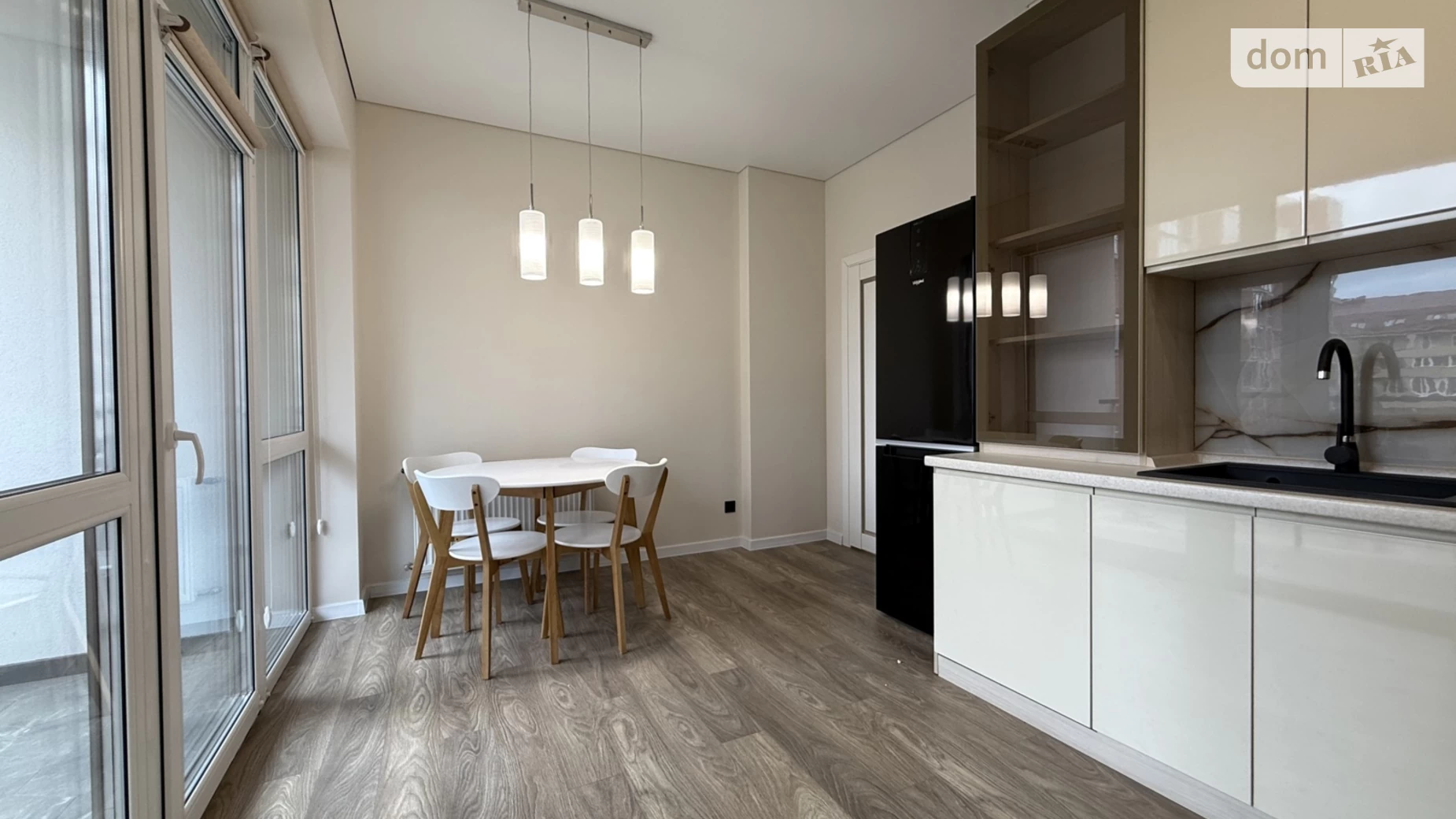 Продается 2-комнатная квартира 71 кв. м в Ужгороде, цена: 119000 $ - фото 3