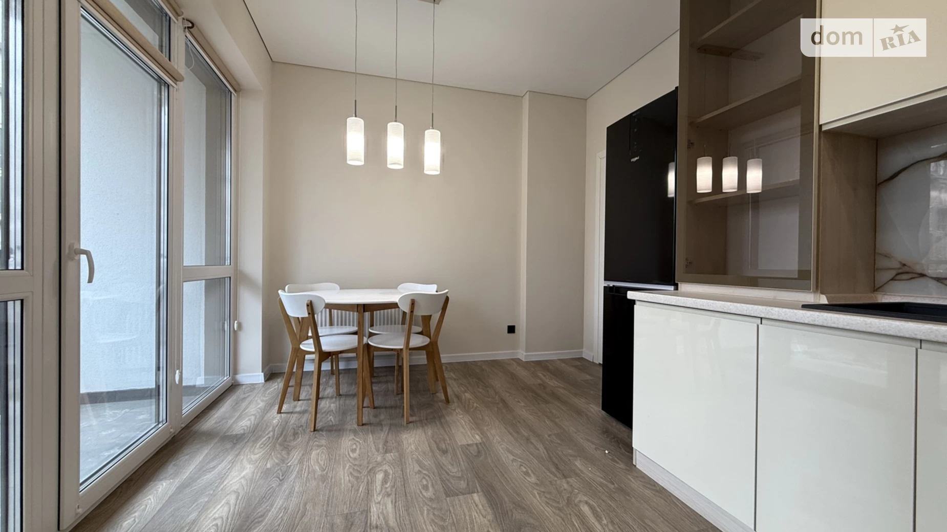 Продается 2-комнатная квартира 71 кв. м в Ужгороде, цена: 119000 $ - фото 2