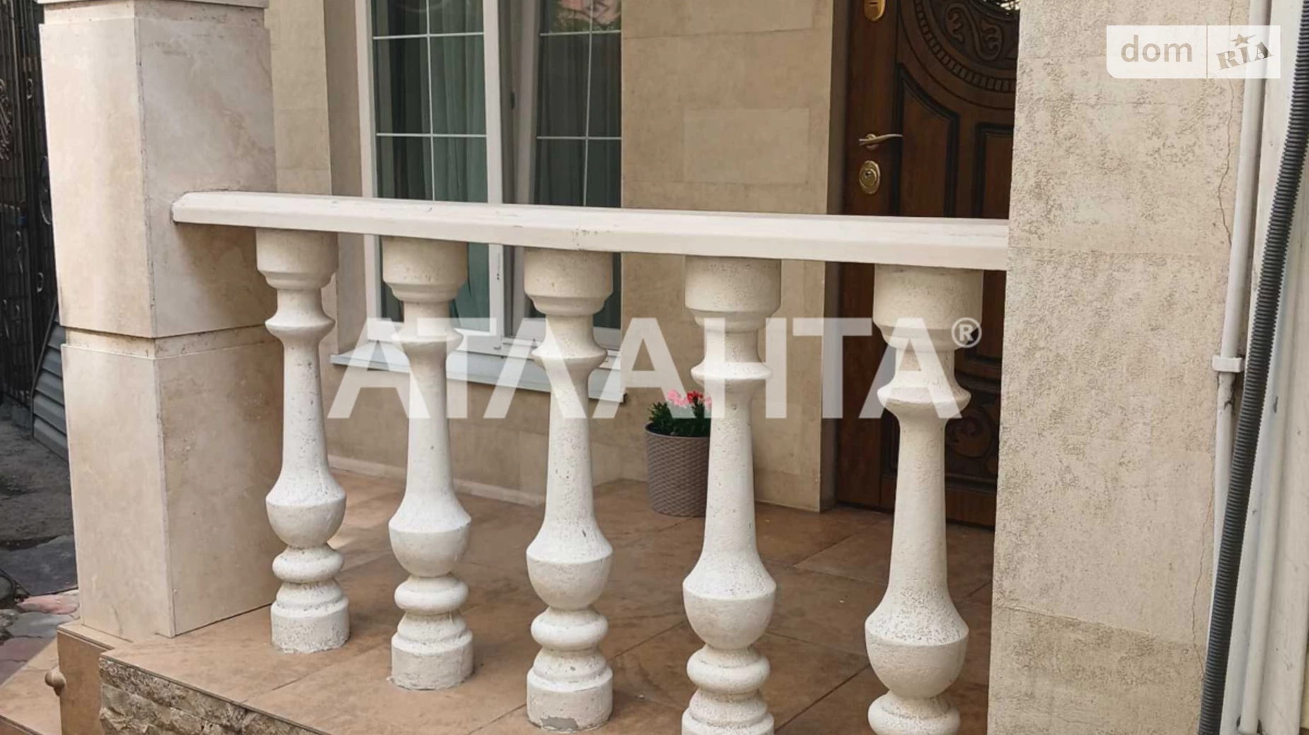 Продается дом на 3 этажа 130 кв. м с мебелью, цена: 140000 $ - фото 3