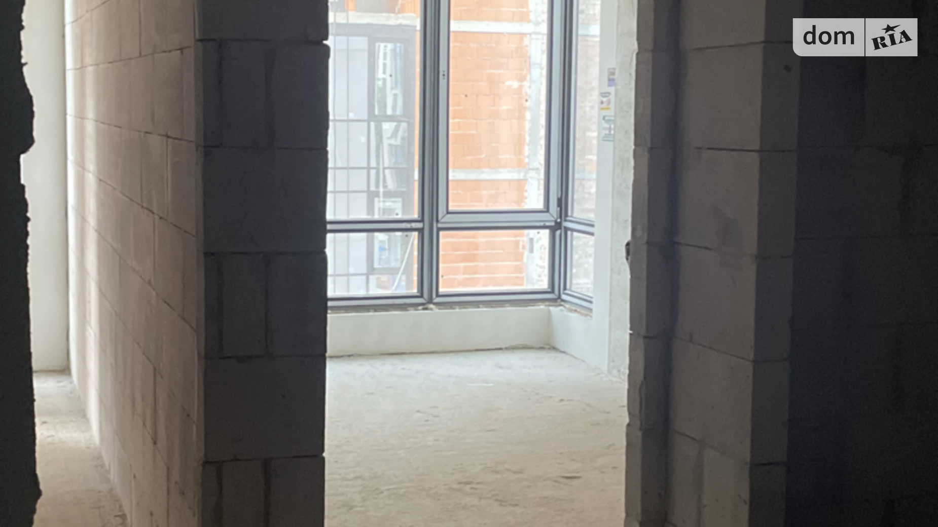 Продается 1-комнатная квартира 37 кв. м в Ивано-Франковске, ул. Ленкавского, 34/7 - фото 3