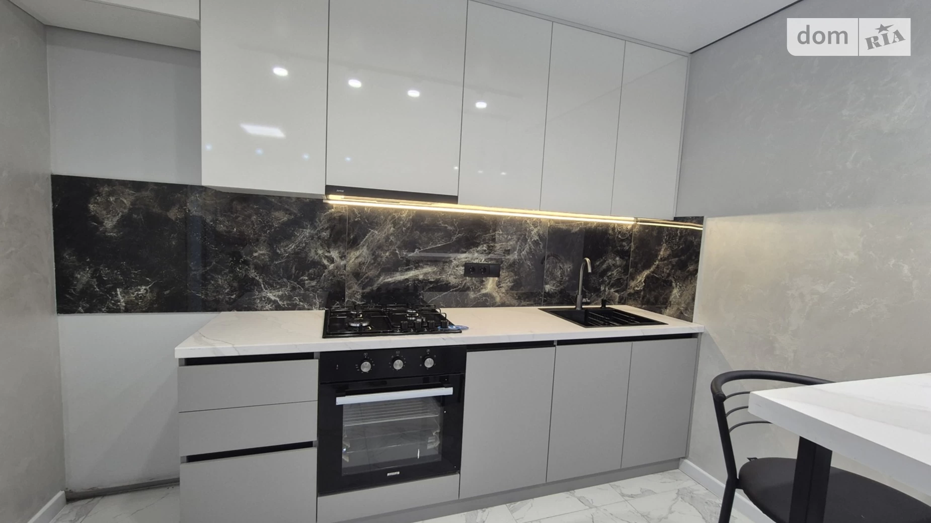 2-комнатная квартира 62 кв. м в Тернополе, ул. Киевская, 9Д - фото 2