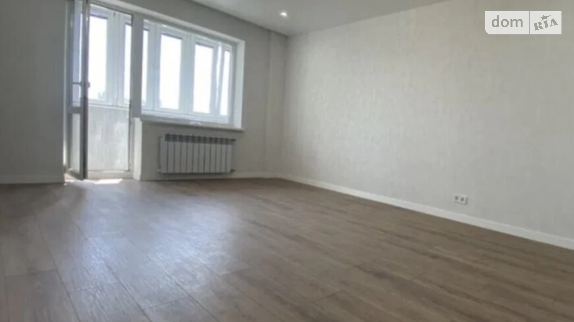 Продается 3-комнатная квартира 69.3 кв. м в, цена: 50999 $ - фото 2