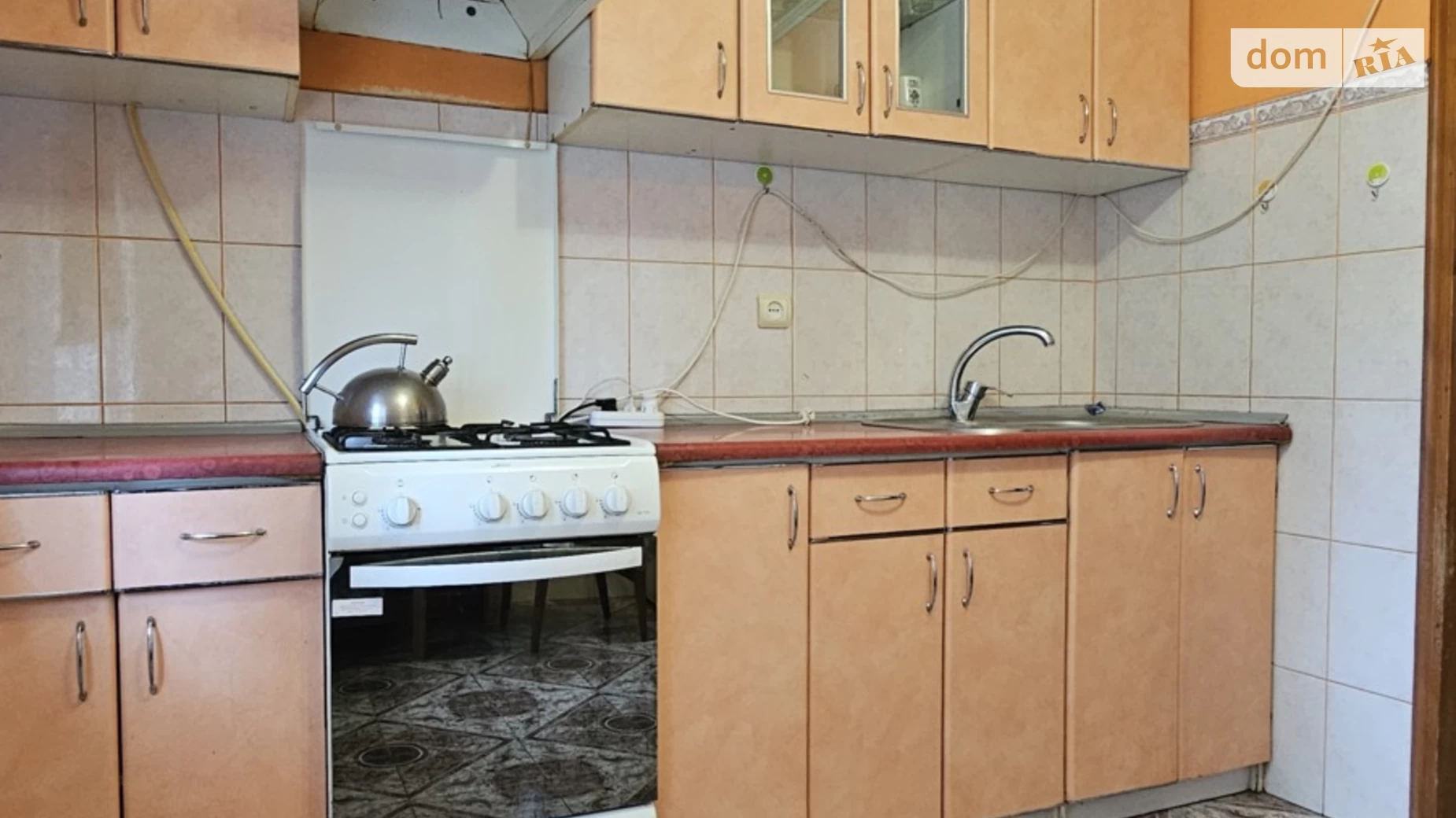 Продается 3-комнатная квартира 67.7 кв. м в Черновцах - фото 3