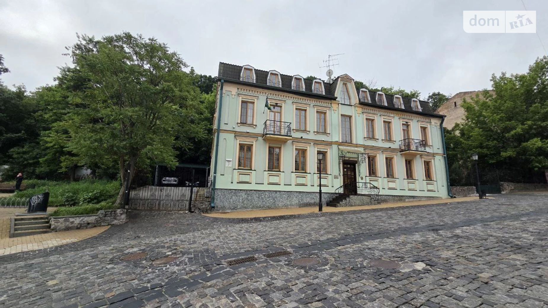 Продається будинок 3 поверховий 570 кв. м з ділянкою, цена: 7000000 $ - фото 2