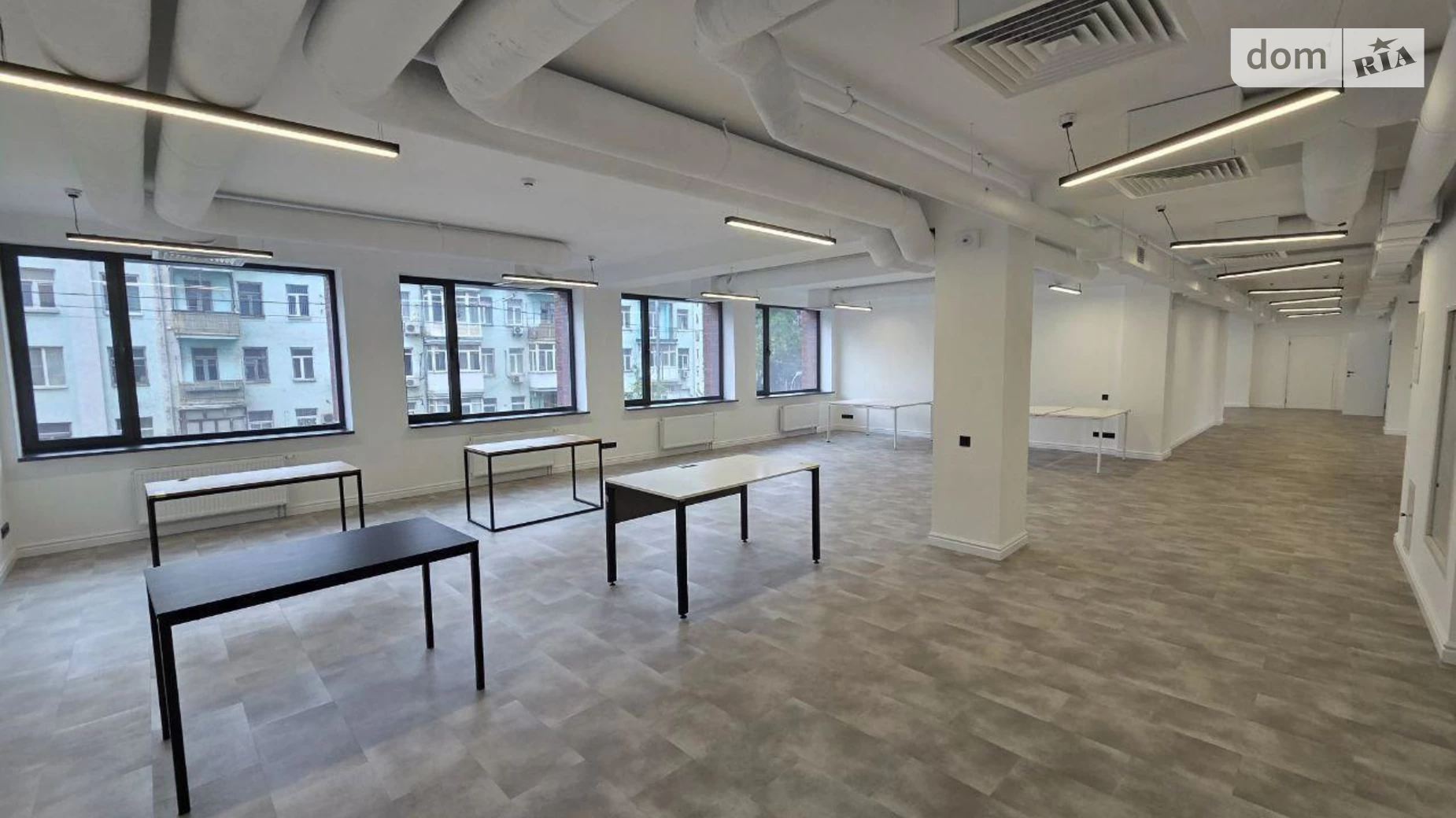 Сдается в аренду офис 340 кв. м в бизнес-центре, цена: 7850 $ - фото 4