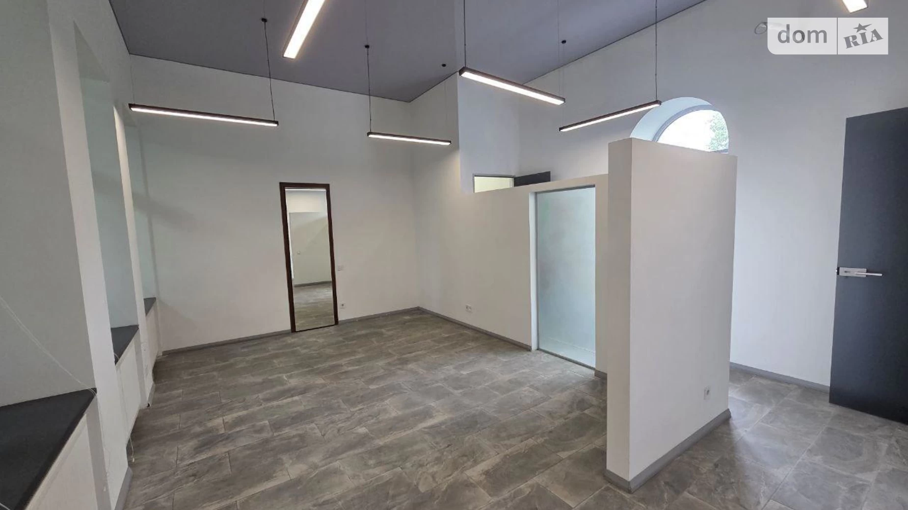 Сдается в аренду офис 400 кв. м в бизнес-центре, цена: 8500 $ - фото 3