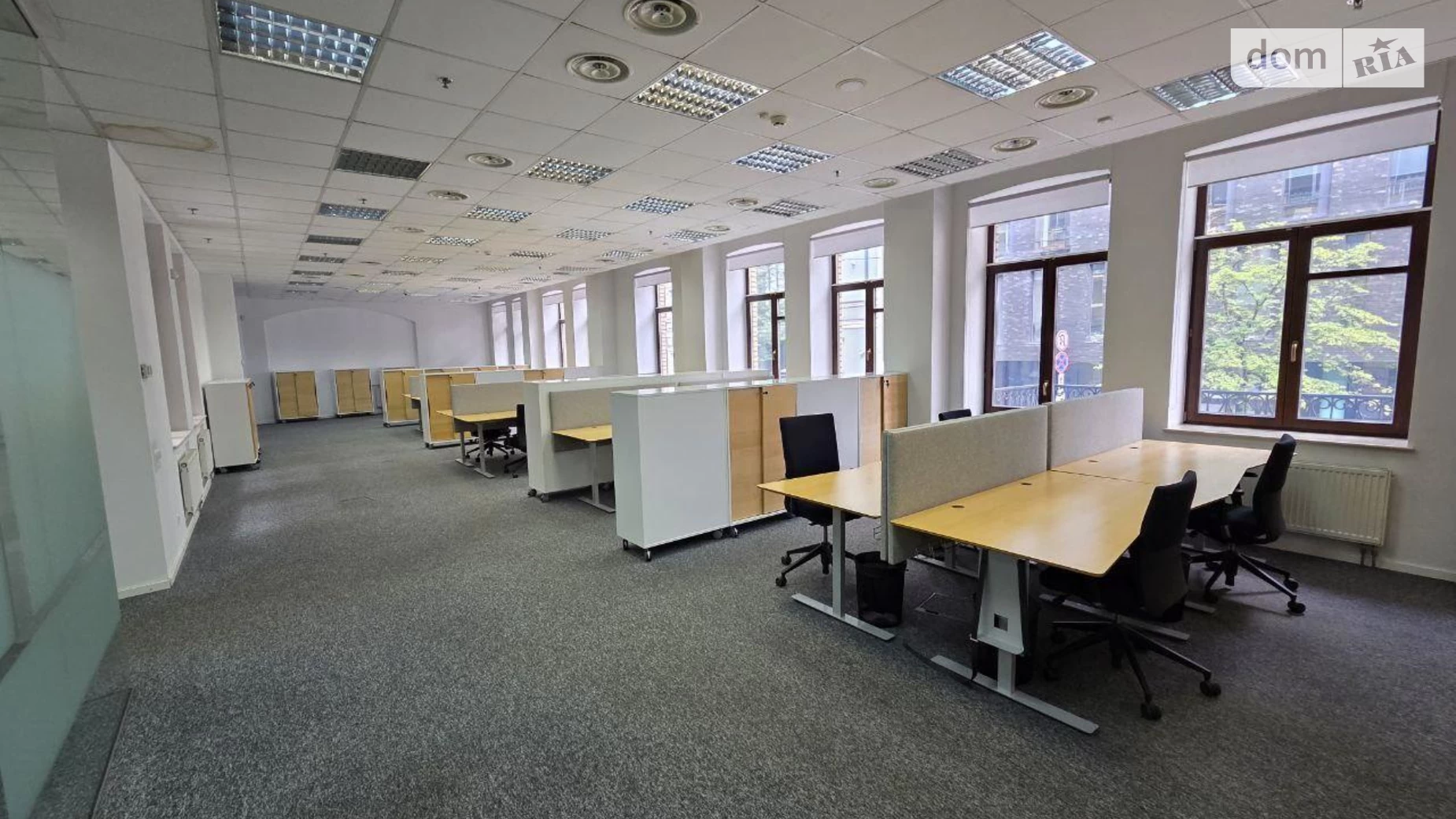 Сдается в аренду офис 430 кв. м в бизнес-центре, цена: 17350 $ - фото 2