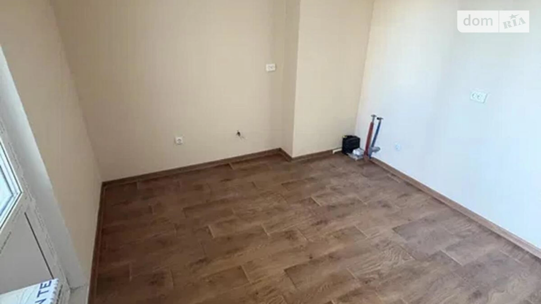 Продается 1-комнатная квартира 49 кв. м в Киеве, ул. Ревуцкого, 54 - фото 3