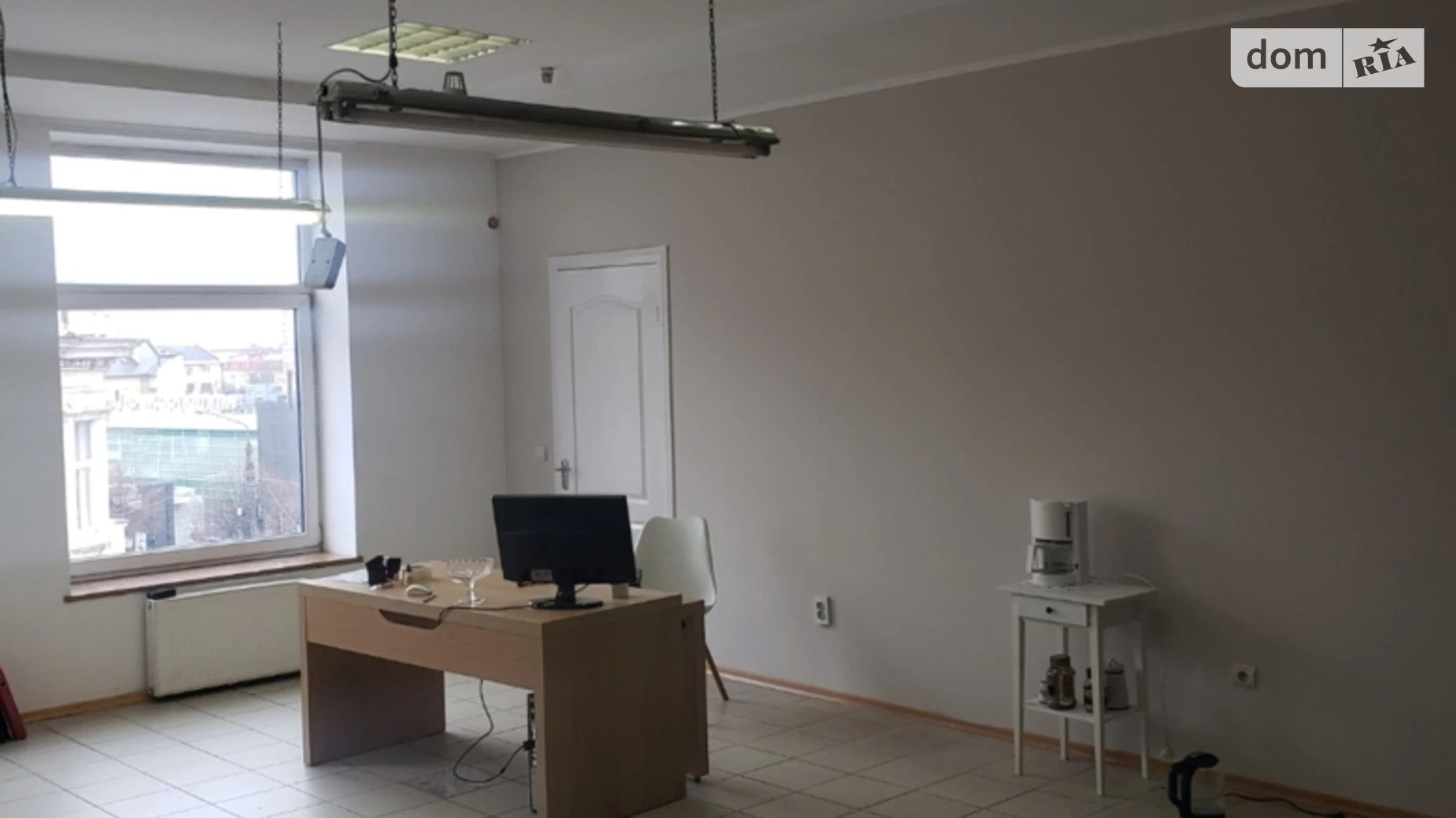 Сдается в аренду офис 50 кв. м в бизнес-центре, цена: 200 $ - фото 3