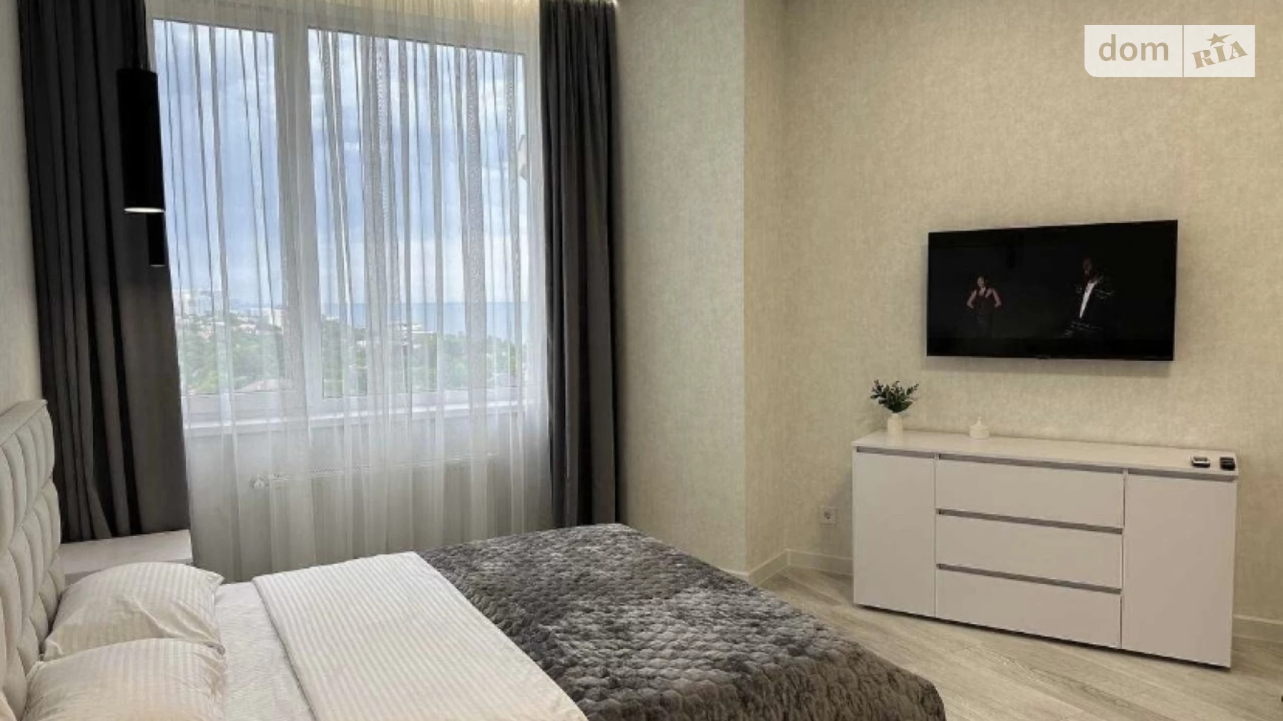 Продается 1-комнатная квартира 42 кв. м в Одессе, Фонтанская дор., 122 - фото 3