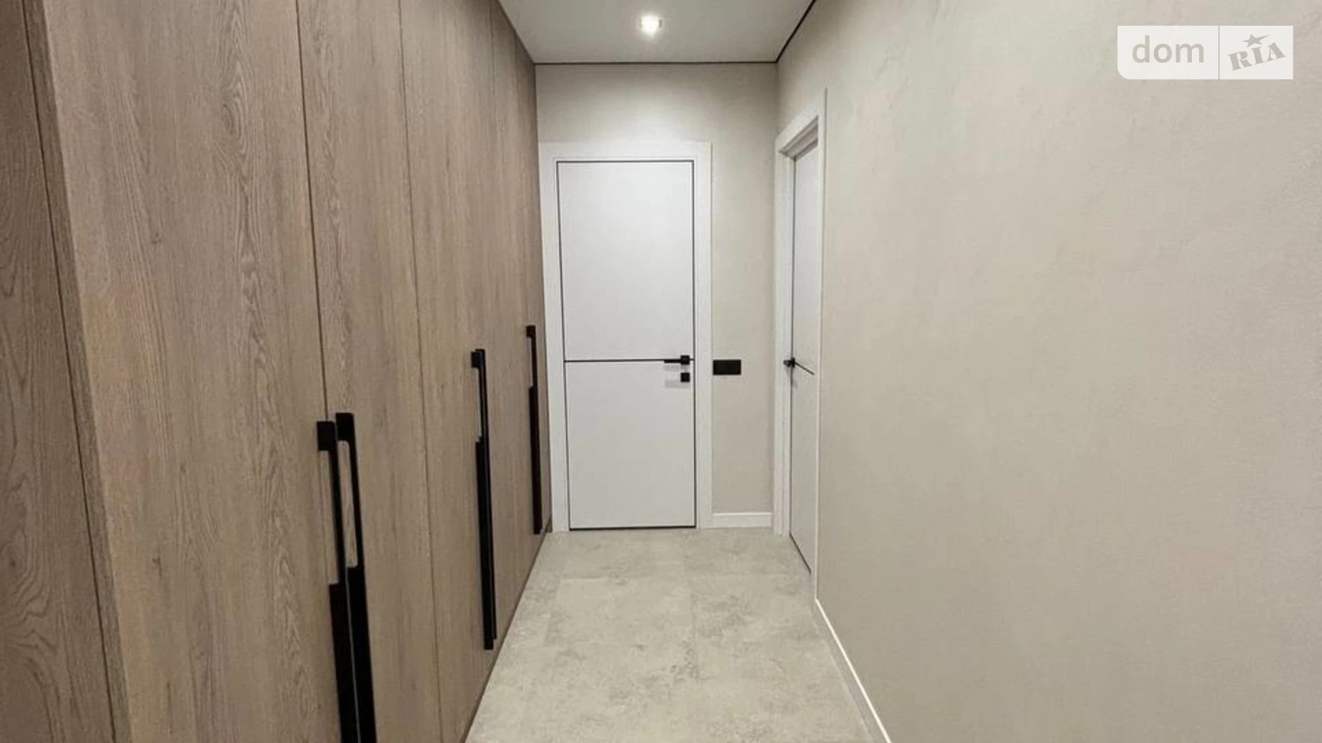 Продается 2-комнатная квартира 65 кв. м в Ивано-Франковске, ул. Крайковского, 3 корпус 8 - фото 4