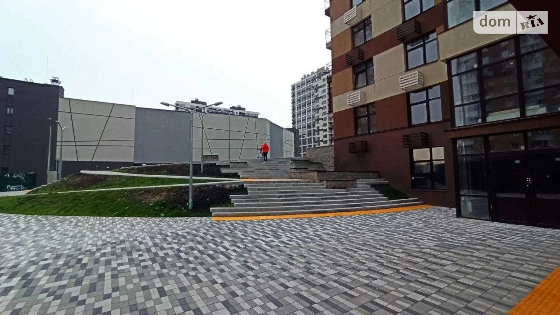 Продается помещения свободного назначения 135 кв. м в 24-этажном здании, цена: 340000 $ - фото 2