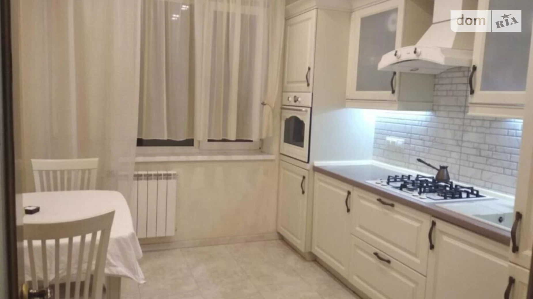 Продається 1-кімнатна квартира 50 кв. м у Києві, вул. Зої Гайдай - фото 4
