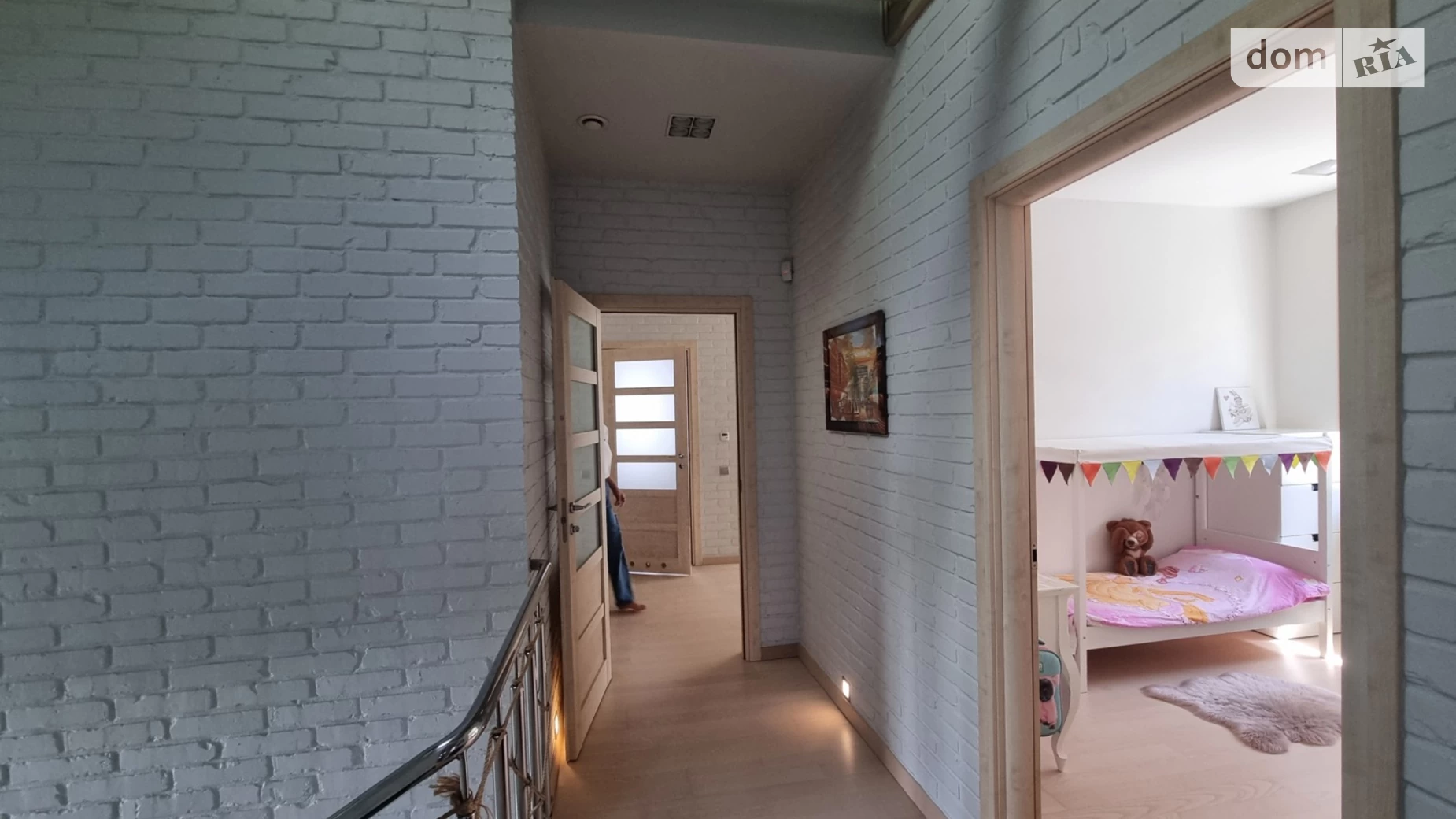 Продається будинок 2 поверховий 268 кв. м з гаражем, цена: 400000 $ - фото 3