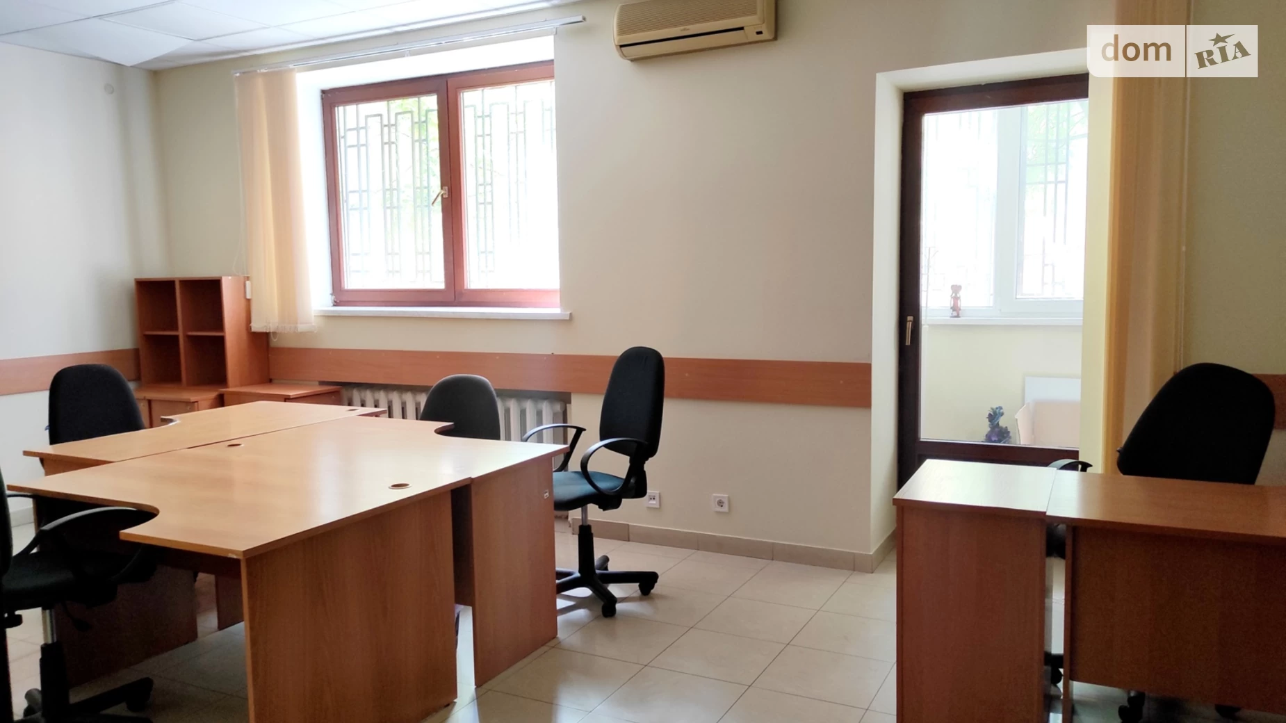 Продается офис 411.8 кв. м в бизнес-центре, цена: 360000 $ - фото 2