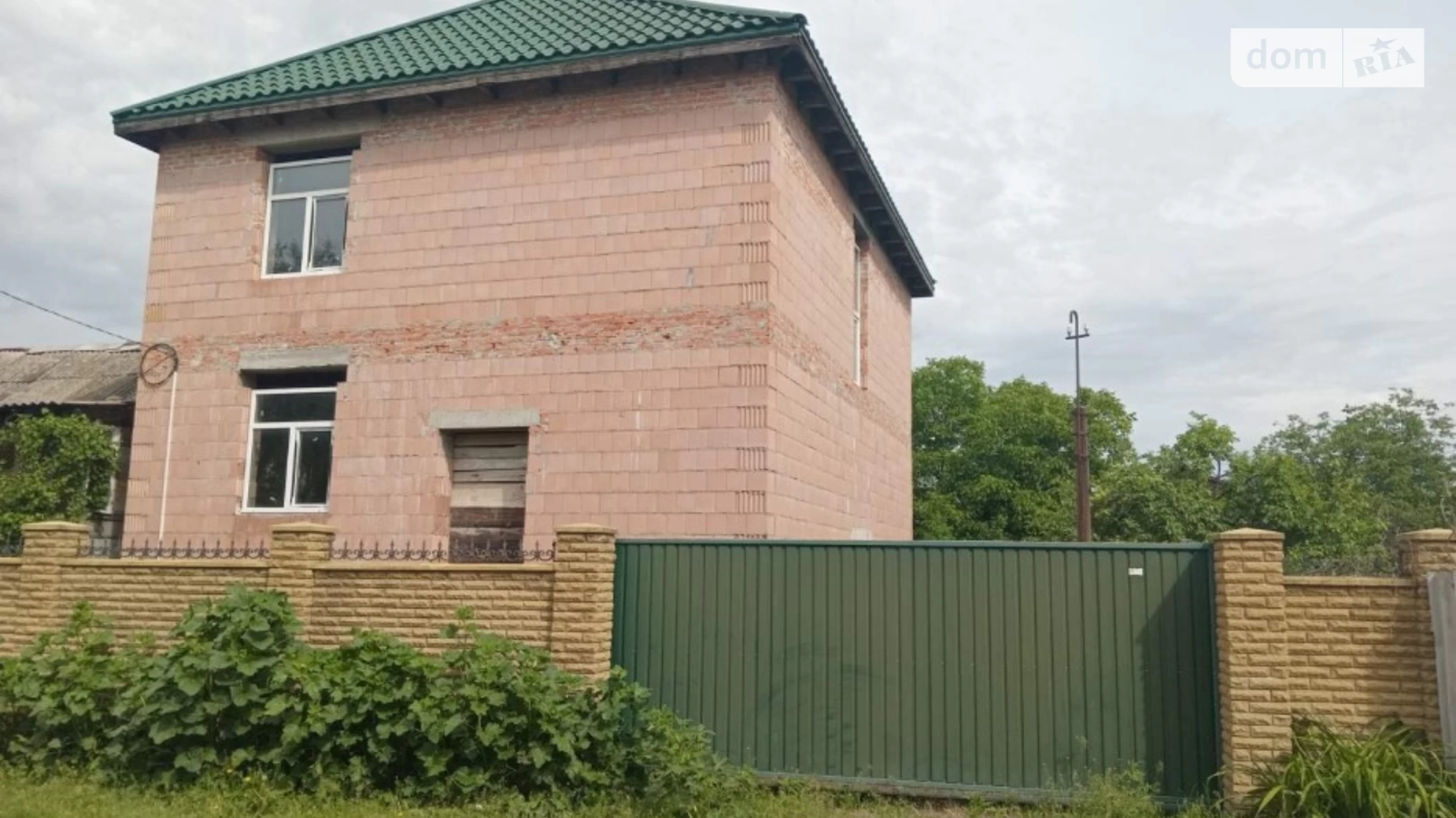 Продается дом на 2 этажа 198 кв. м с балконом, цена: 160000 $ - фото 2