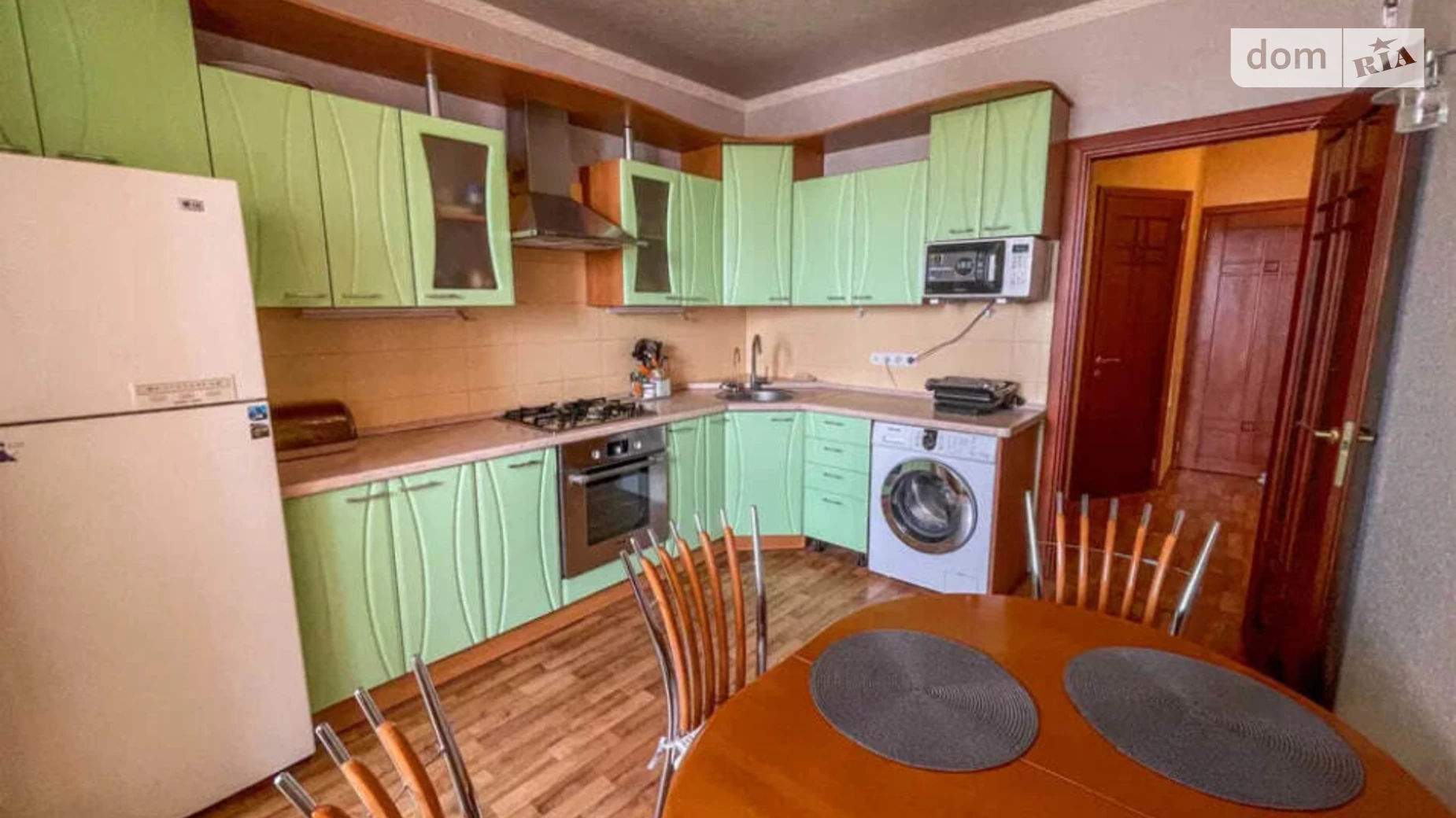 Продается 2-комнатная квартира 71 кв. м в Днепре, ул. Артековская, 12 - фото 2
