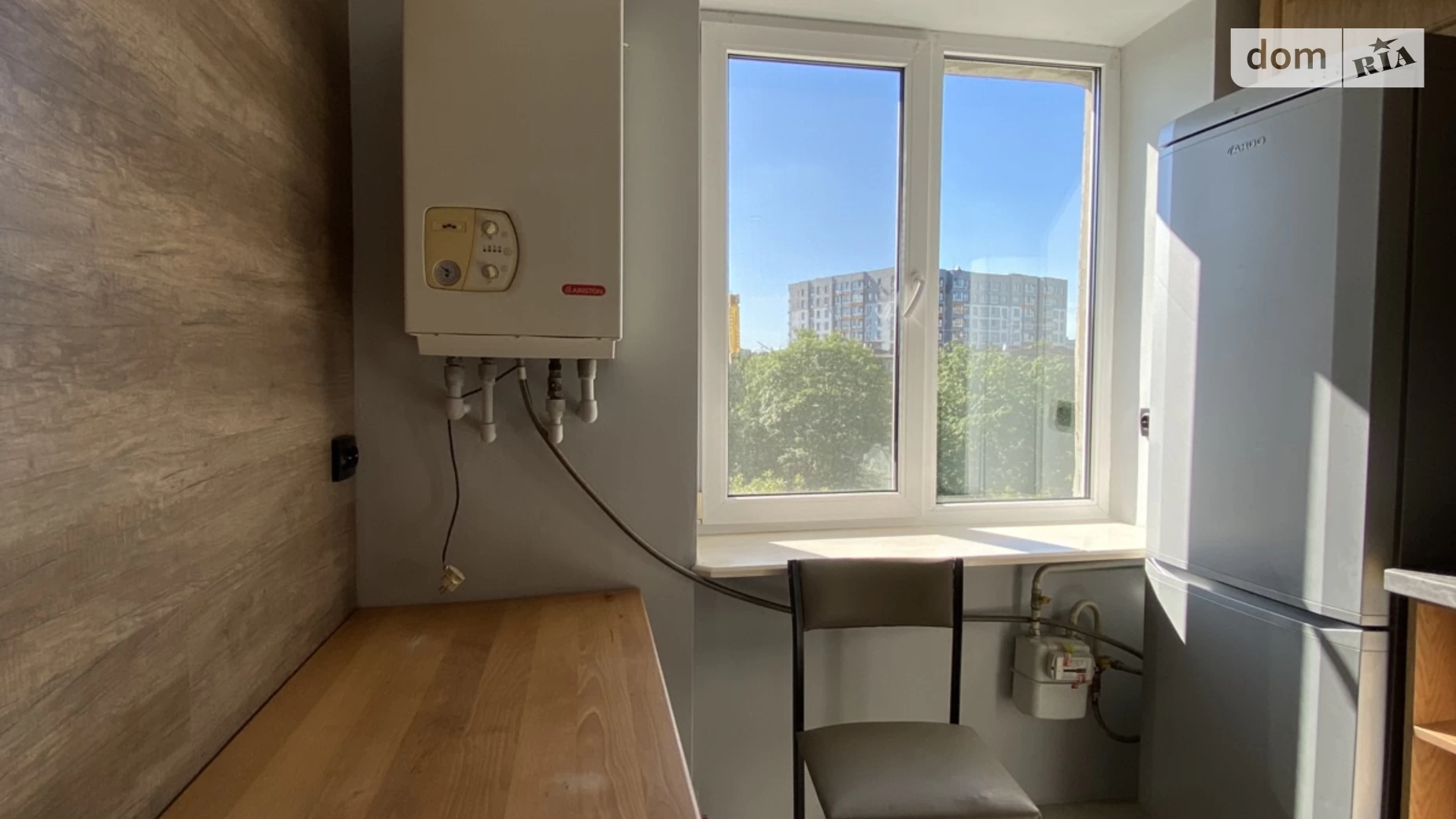 Продается 3-комнатная квартира 60 кв. м в Ивано-Франковске, ул. Коновальца Евгения - фото 3
