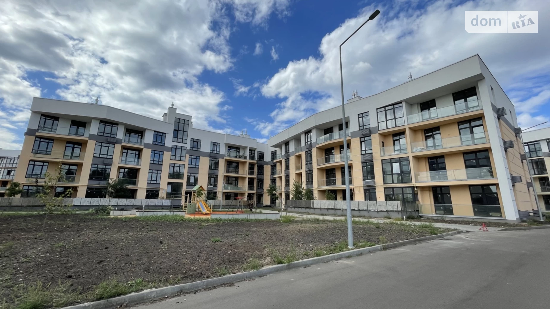 Продается 2-комнатная квартира 66.1 кв. м в Киеве, ул. Дубищанская, 2 - фото 2