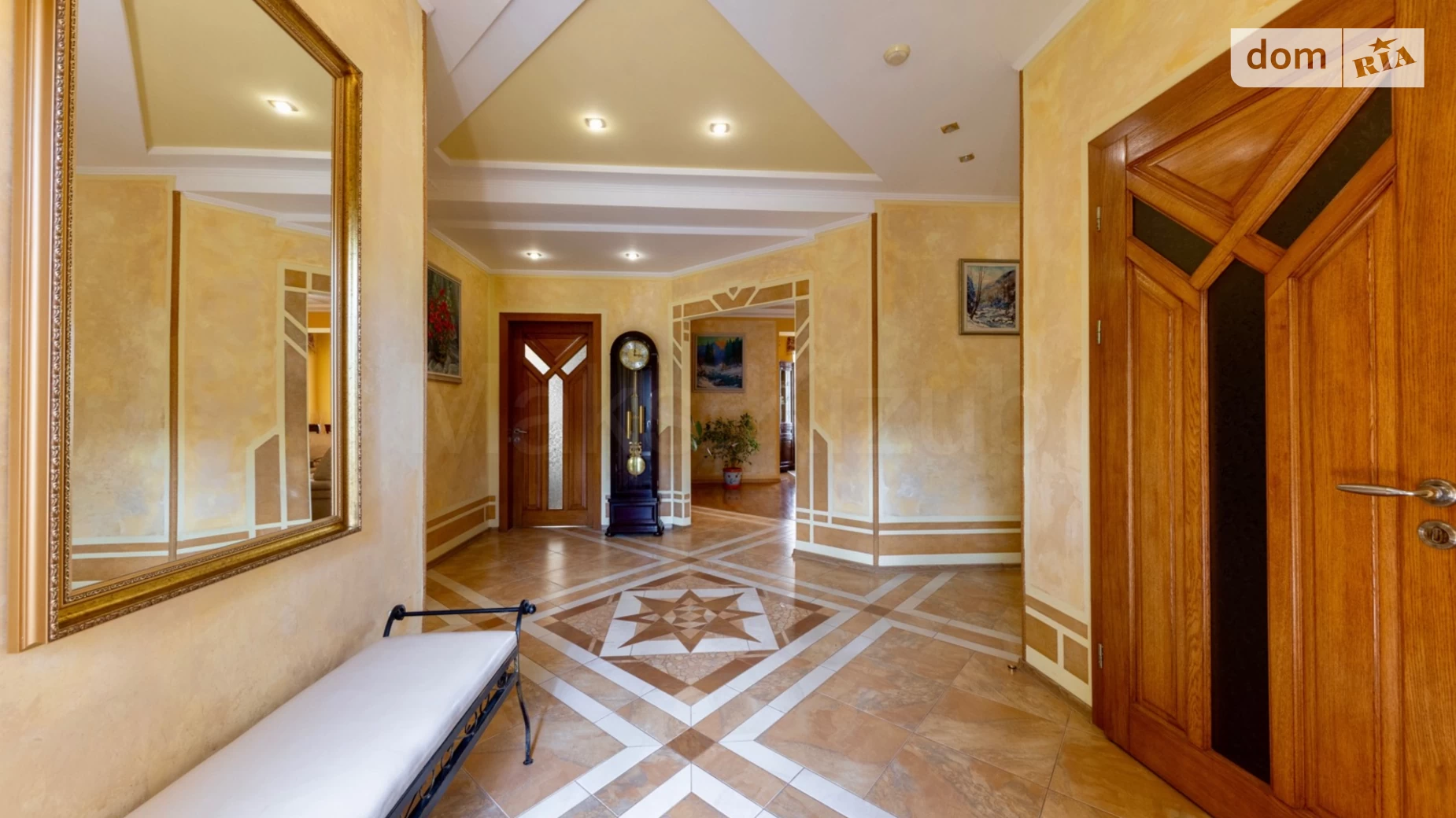 Продается дом на 2 этажа 248 кв. м с мебелью, цена: 369900 $ - фото 4