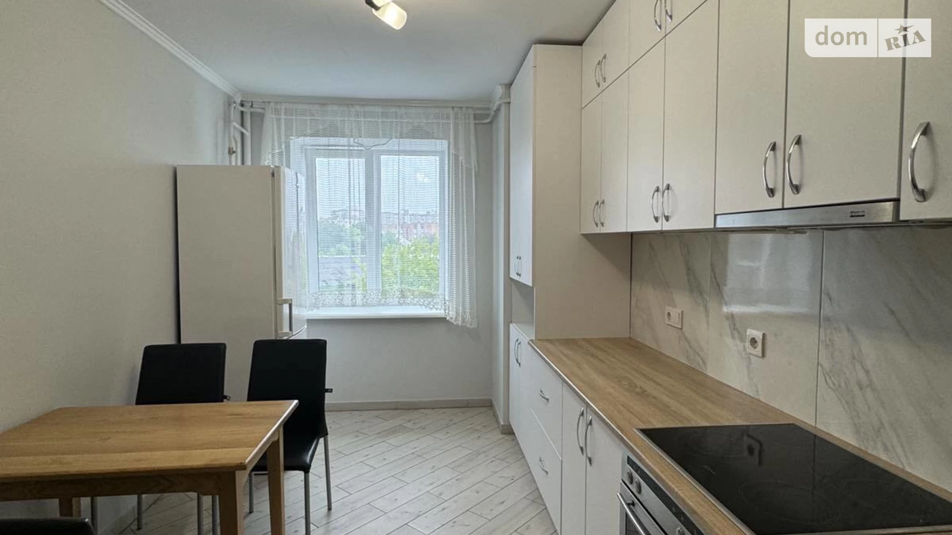 1-кімнатна квартира 43 кв. м у Луцьку, просп. Перемоги, 34Б - фото 2