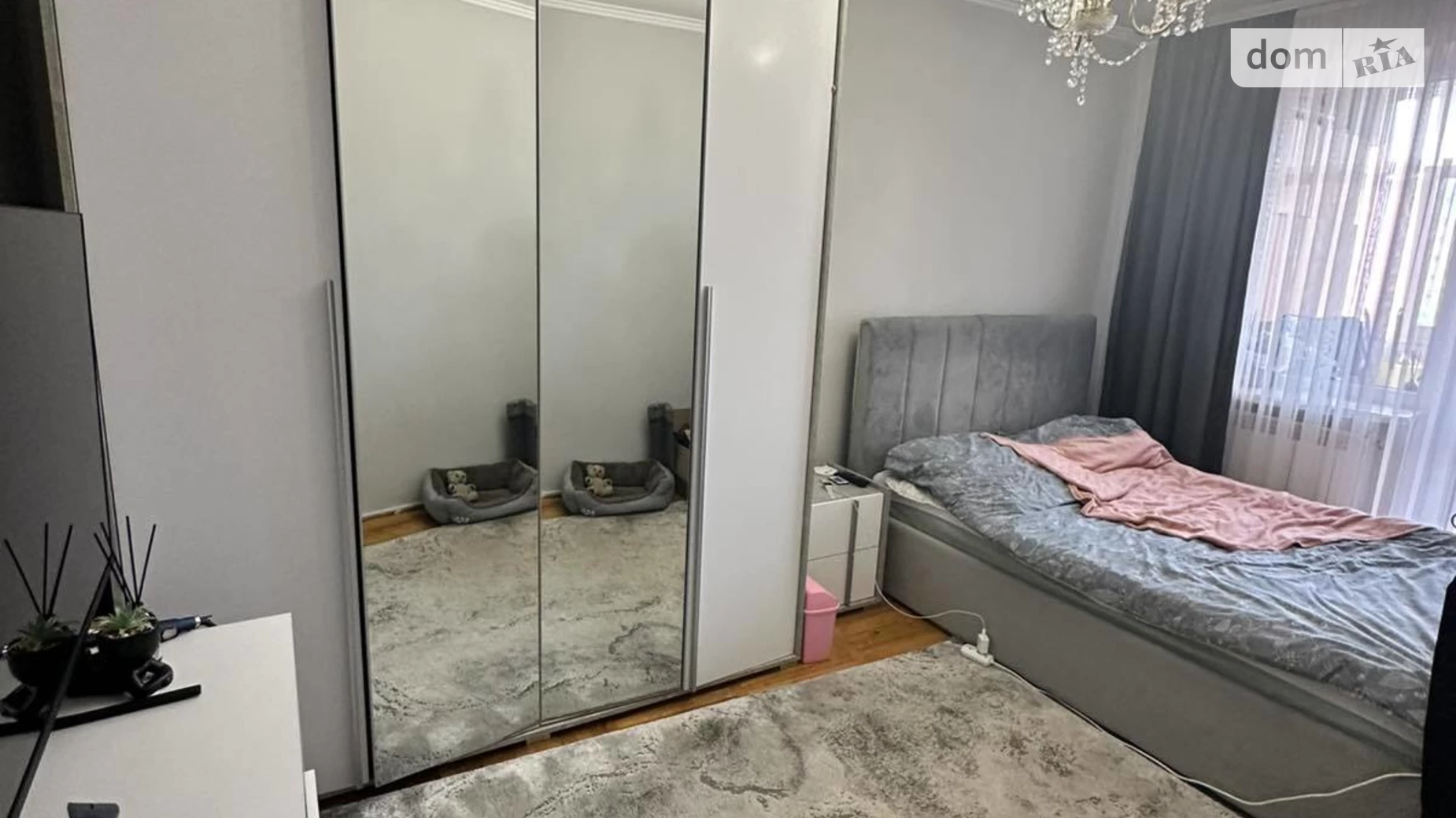 Продается 2-комнатная квартира 56 кв. м в Ужгороде, ул. Грушевского, 70 - фото 2