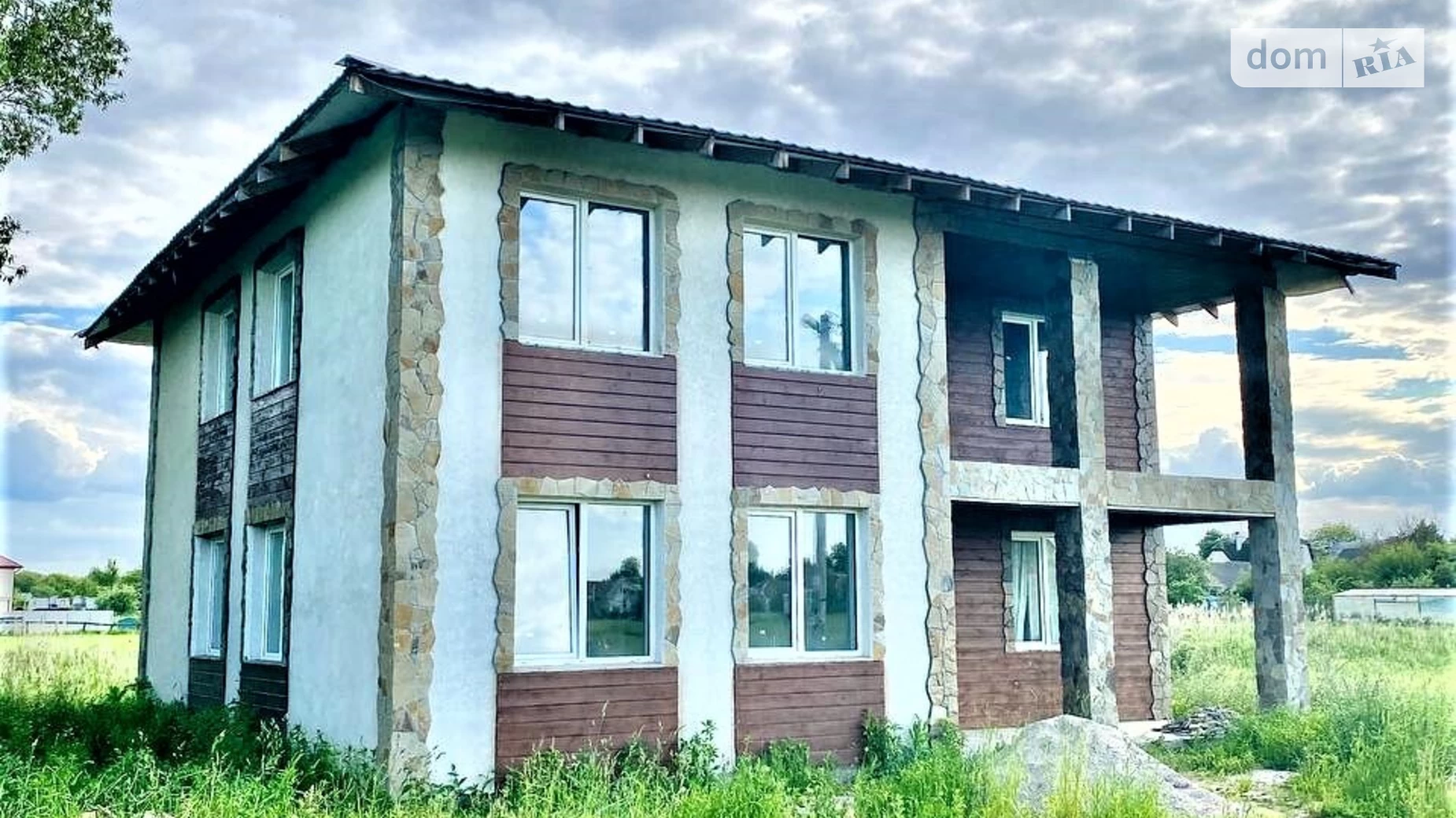 Продается дом на 2 этажа 235 кв. м с балконом, цена: 54900 $ - фото 2