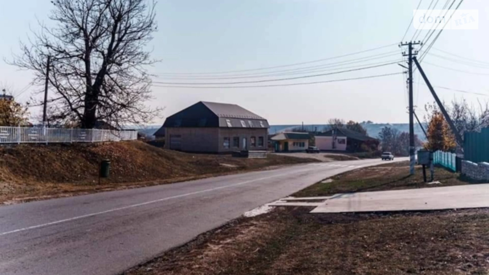 Продается дом на 2 этажа 300 кв. м с бассейном, цена: 35000 $ - фото 3