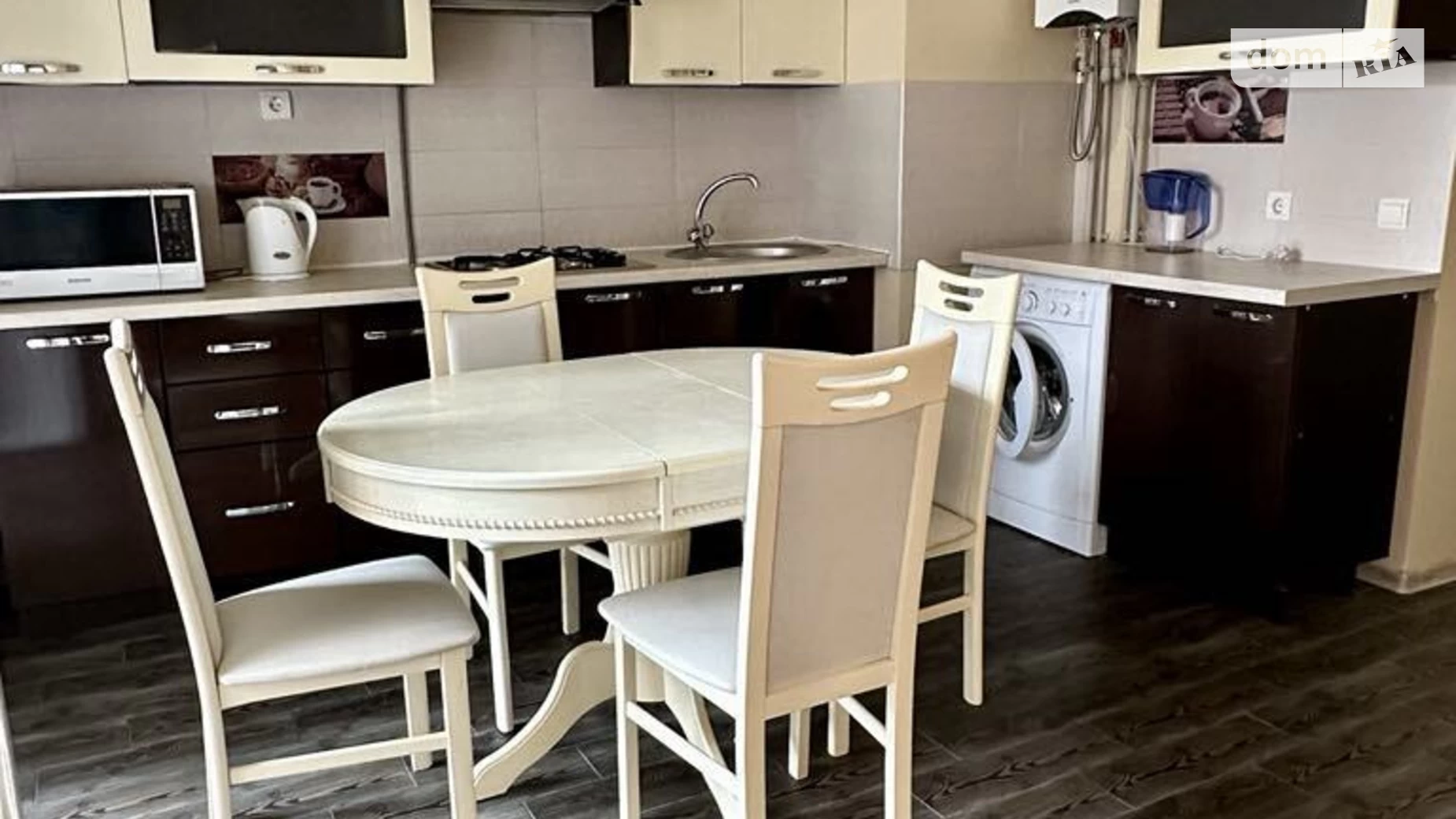 Продается 1-комнатная квартира 48.5 кв. м в Львове, ул. Под Голоском, 17В - фото 3