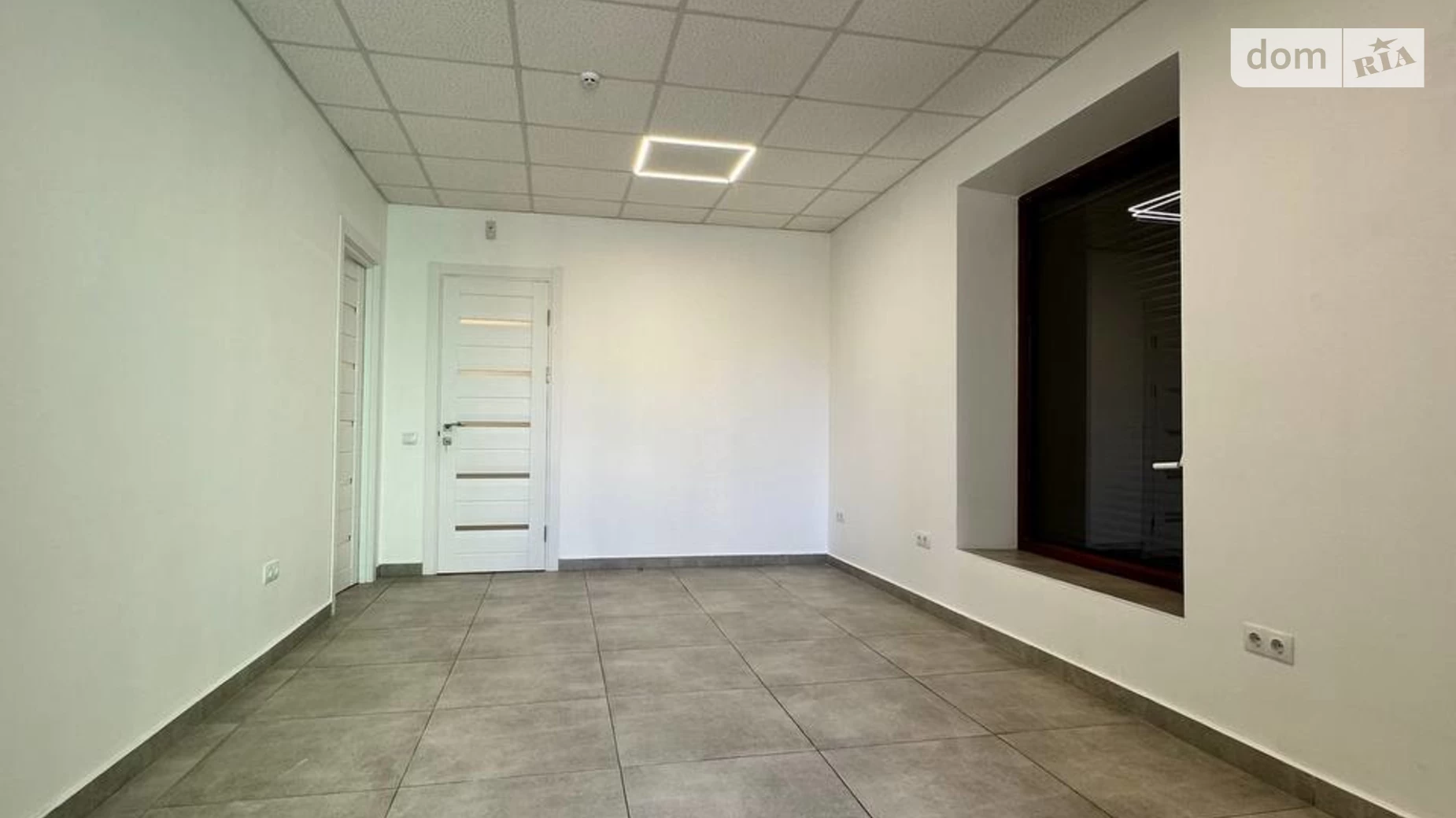 Сдается в аренду помещения свободного назначения 64.5 кв. м в 10-этажном здании, цена: 18000 грн - фото 2