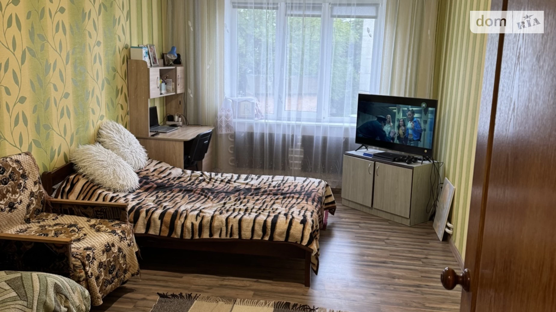 Продается 1-комнатная квартира 40 кв. м в Чернигове, ул. Летная, 41 - фото 3