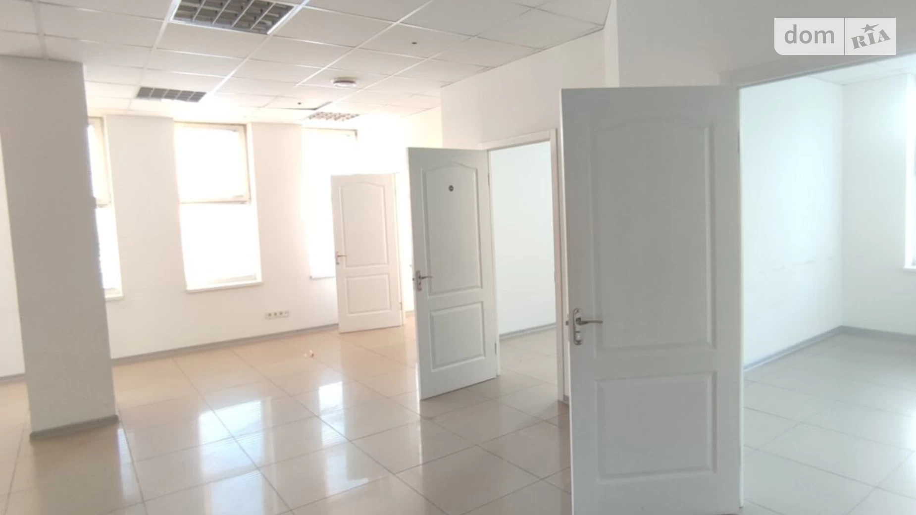 Продается офис 108.5 кв. м в бизнес-центре, цена: 82000 $ - фото 4