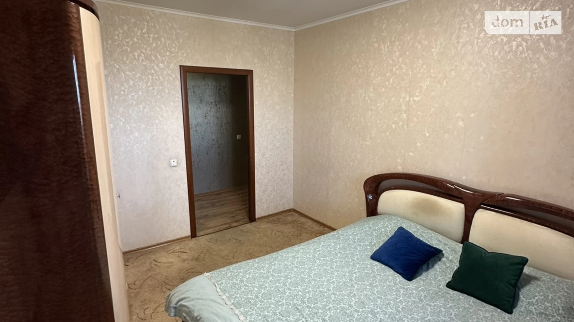 Продается 3-комнатная квартира 75 кв. м в Киеве, ул. Рональда Рейгана(Теодора Драйзера), 46 - фото 3