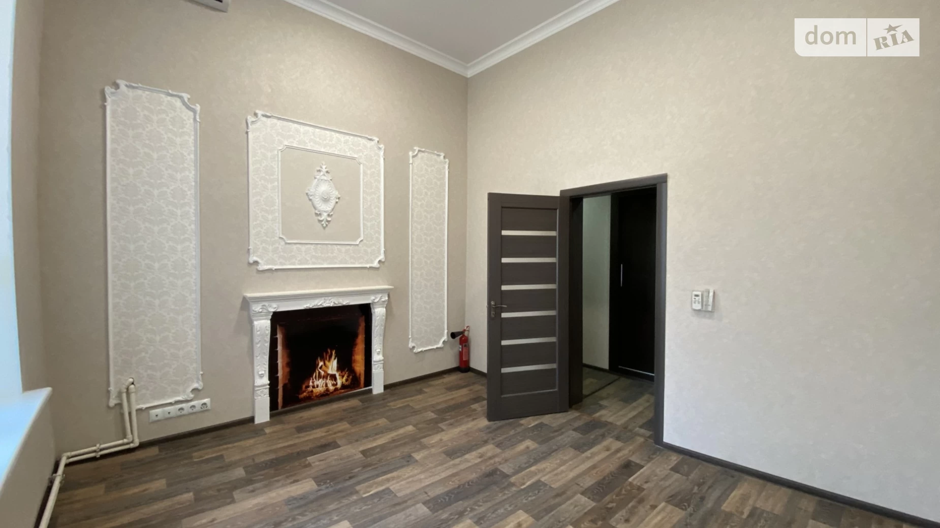 Сдается в аренду офис 155 кв. м в бизнес-центре, цена: 1200 $ - фото 5