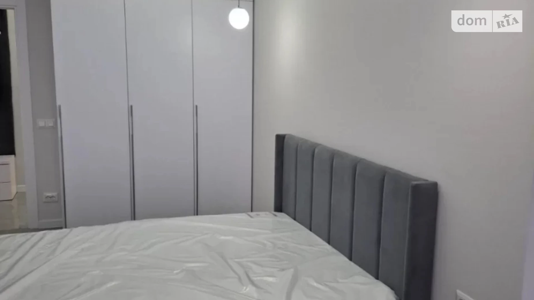 Продается 1-комнатная квартира 41 кв. м в Ивано-Франковске, ул. Высочана Семена, 18 корпус 13 - фото 5