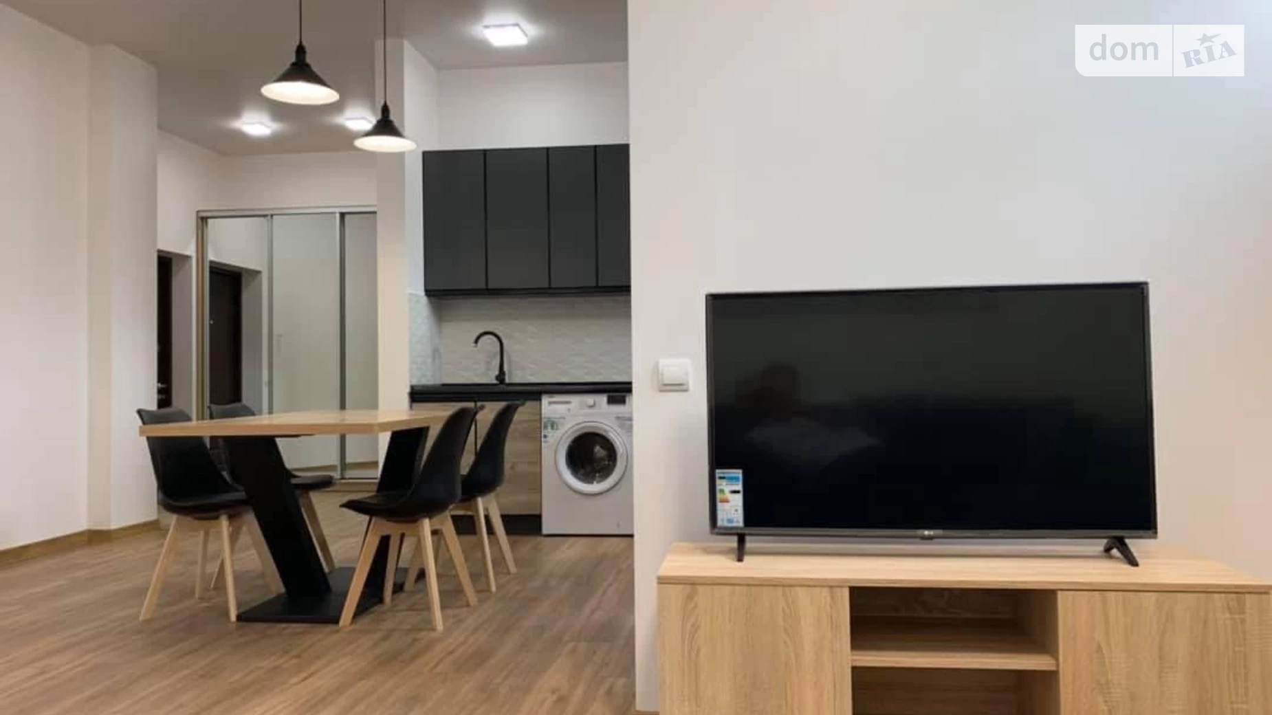 Продается 1-комнатная квартира 63.8 кв. м в Ужгороде, ул. Швабская, 40А - фото 4