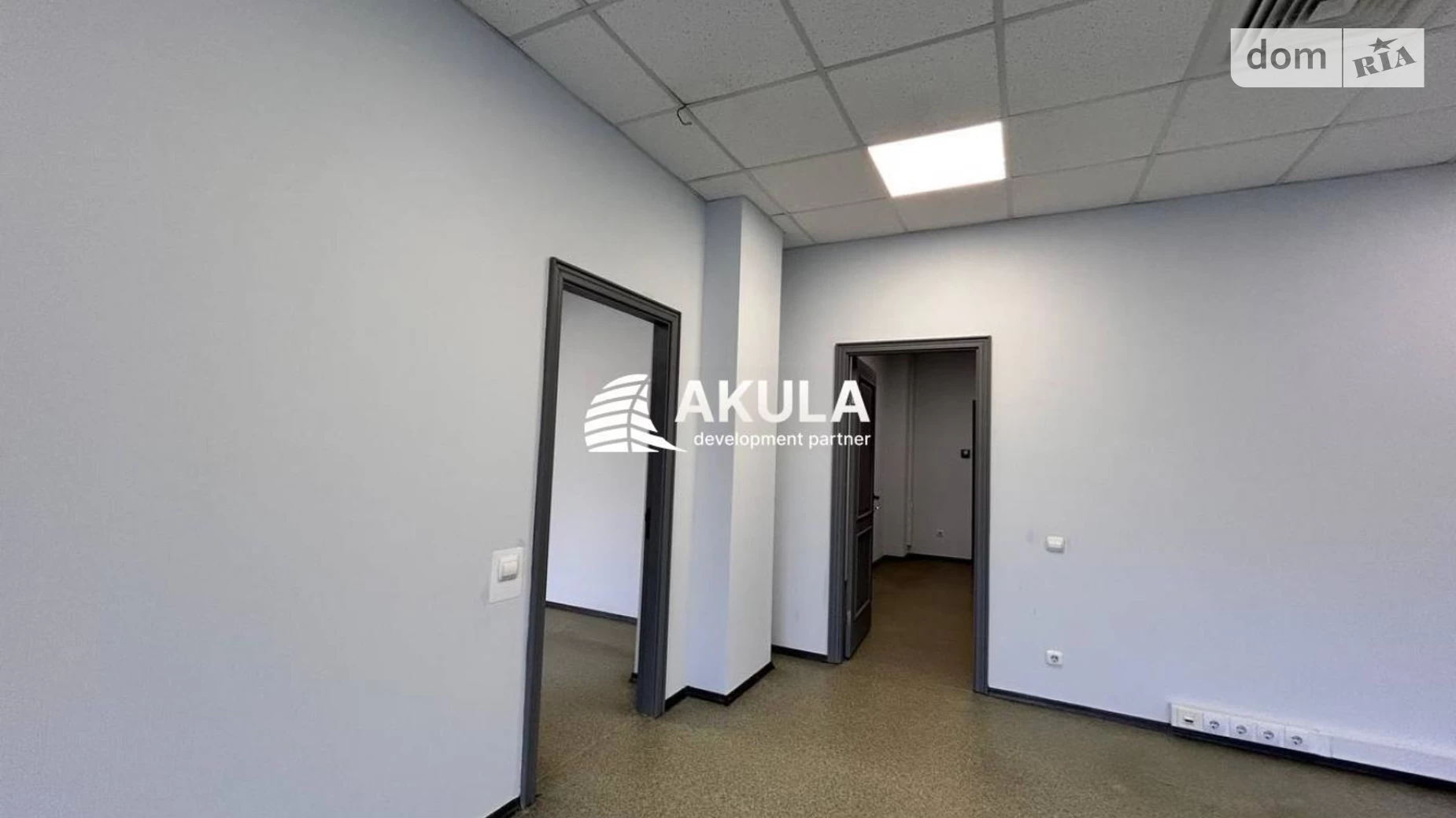 Сдается в аренду офис 90 кв. м в бизнес-центре, цена: 1350 $ - фото 5