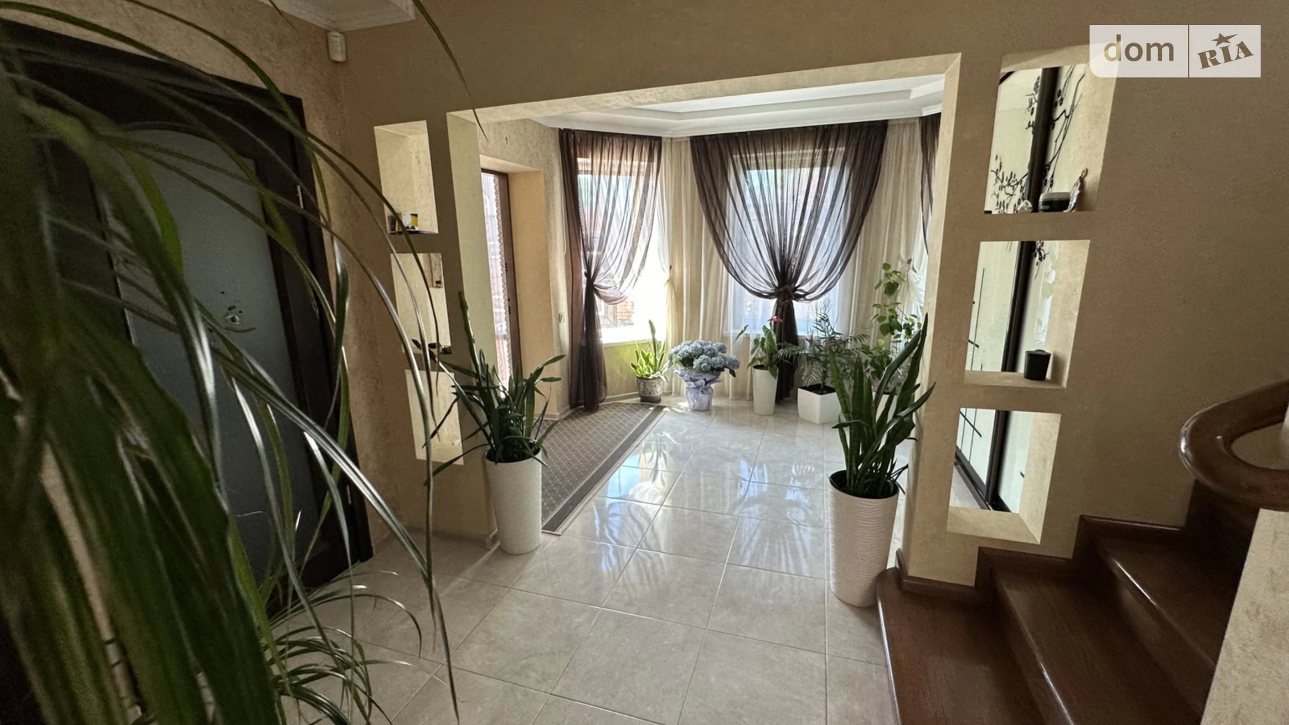 Продается дом на 2 этажа 175.5 кв. м с гаражом, цена: 228000 $ - фото 4