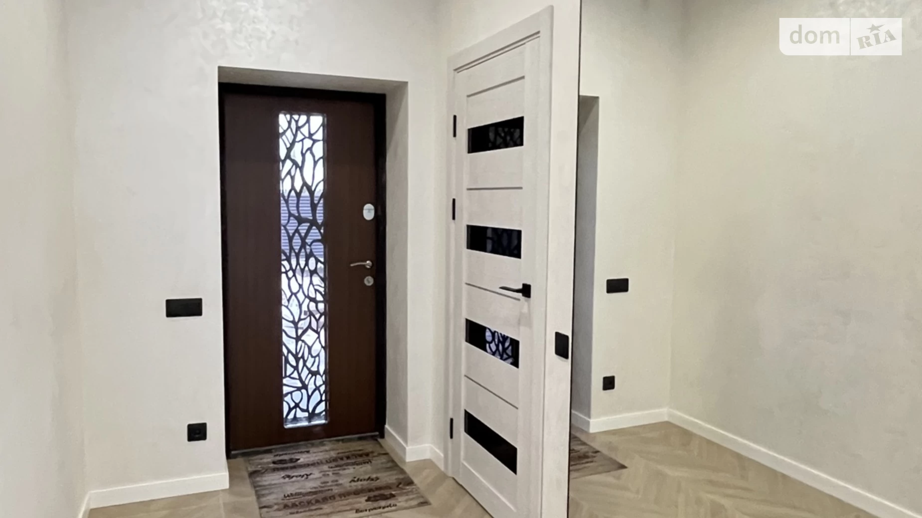 Продается дом на 2 этажа 120 кв. м с садом, цена: 155000 $ - фото 2
