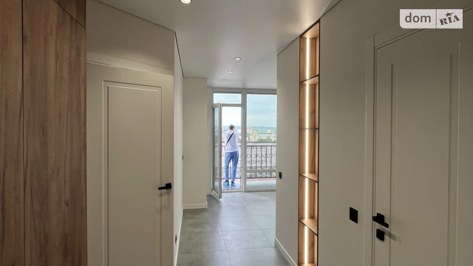 Продается 1-комнатная квартира 36.7 кв. м в Ивано-Франковске, ул. Флотская, 10Б - фото 2