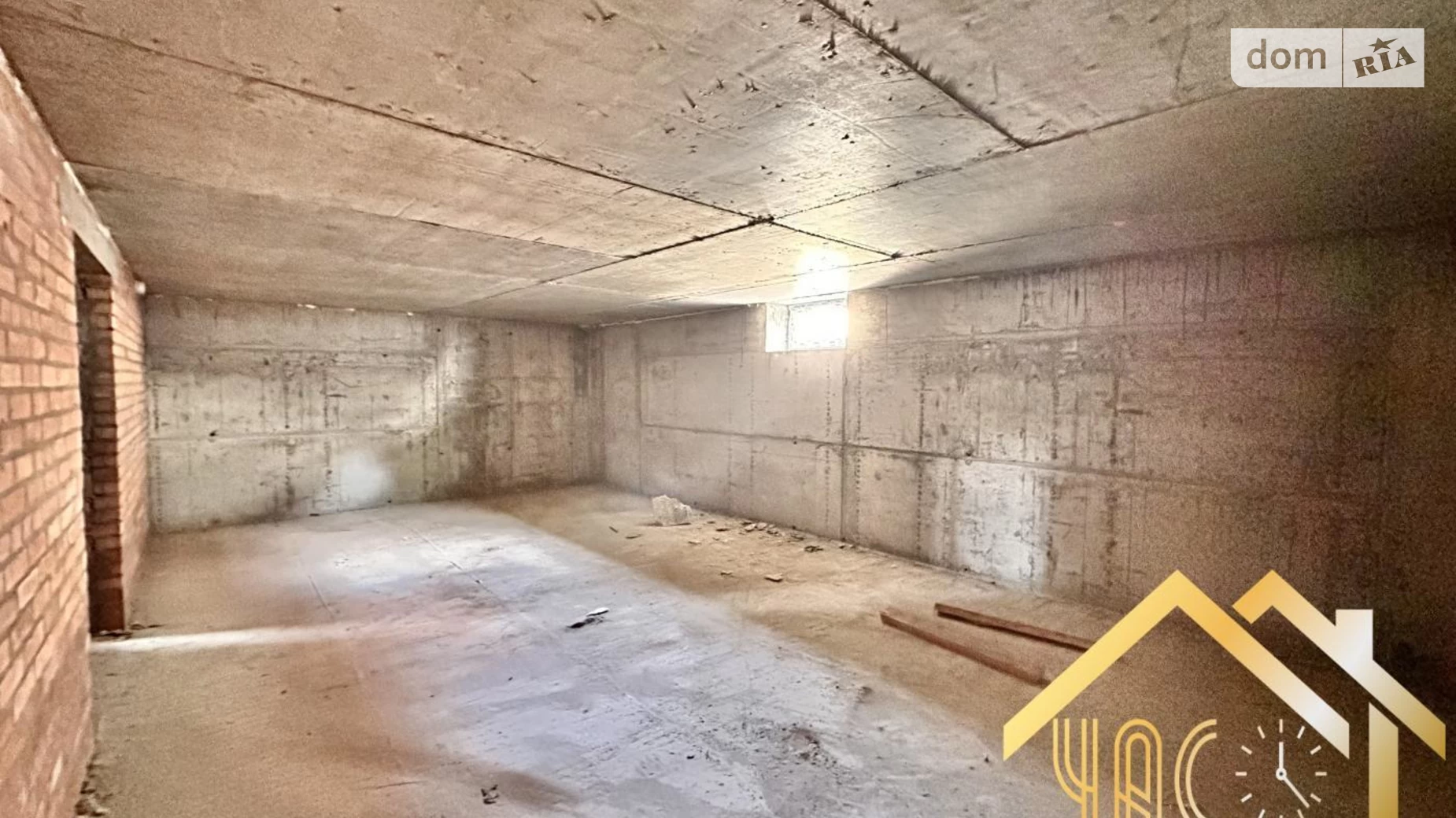 Продается дом на 2 этажа 230 кв. м с подвалом, цена: 210000 $ - фото 4