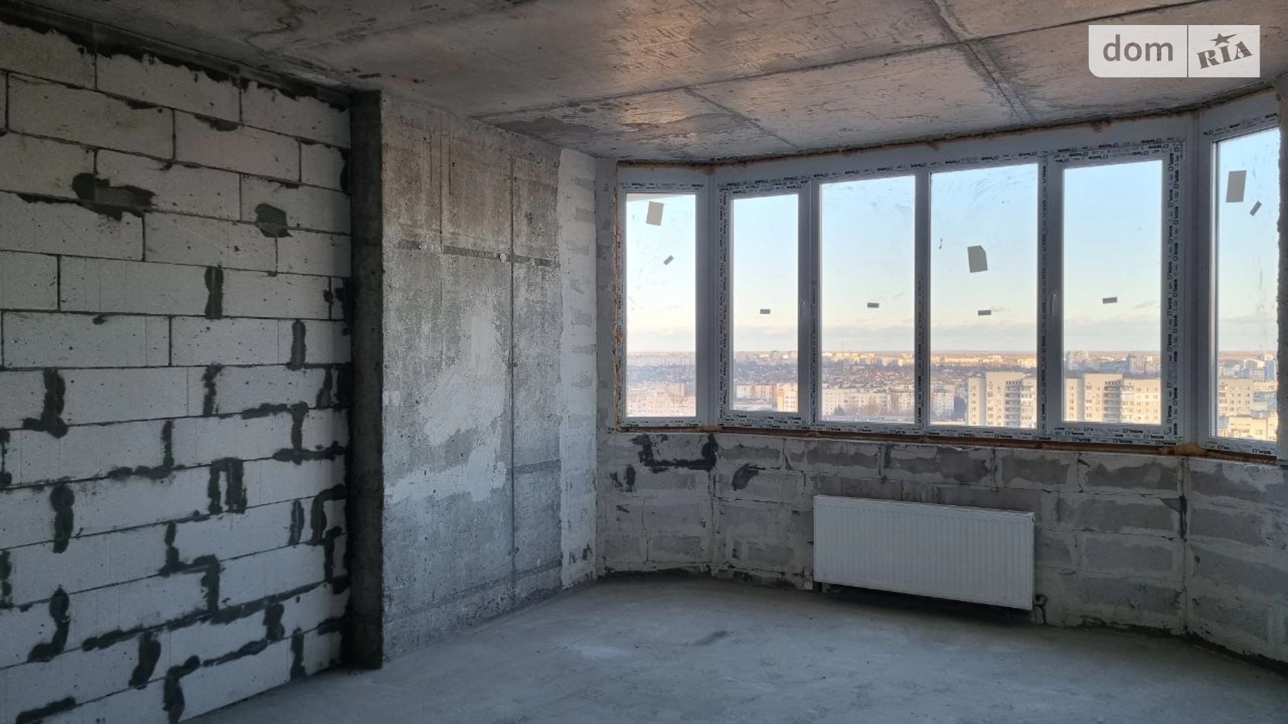 Продается 4-комнатная квартира 267.65 кв. м в Чернигове, ул. Черновола Вячеслава, 15А - фото 2