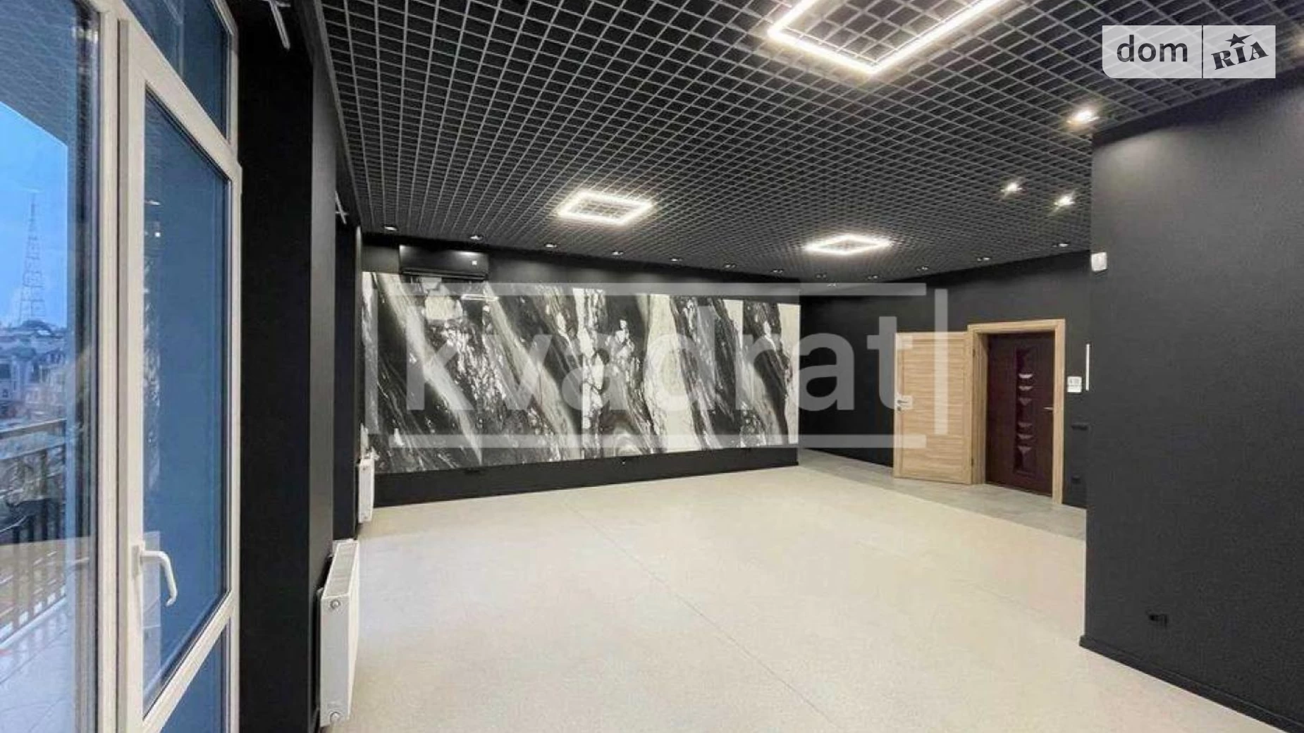 Сдается в аренду офис 72 кв. м в бизнес-центре, цена: 1300 $ - фото 2