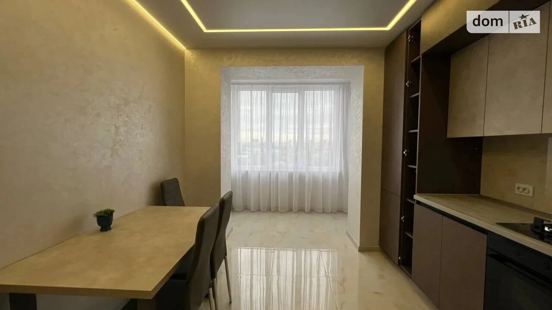 Продается 1-комнатная квартира 40 кв. м в Ивано-Франковске, ул. Хмельницкого Богдана, 57Д - фото 4