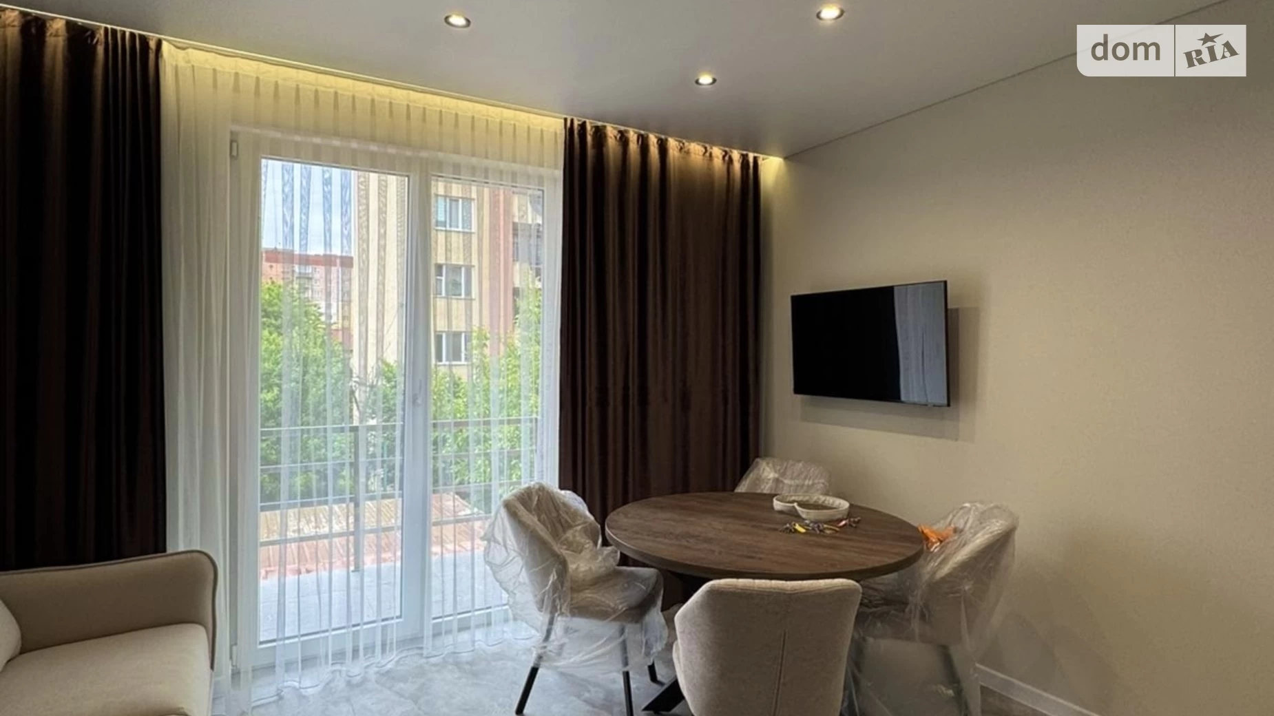 Продается 1-комнатная квартира 41.8 кв. м в Ужгороде, цена: 77000 $ - фото 3