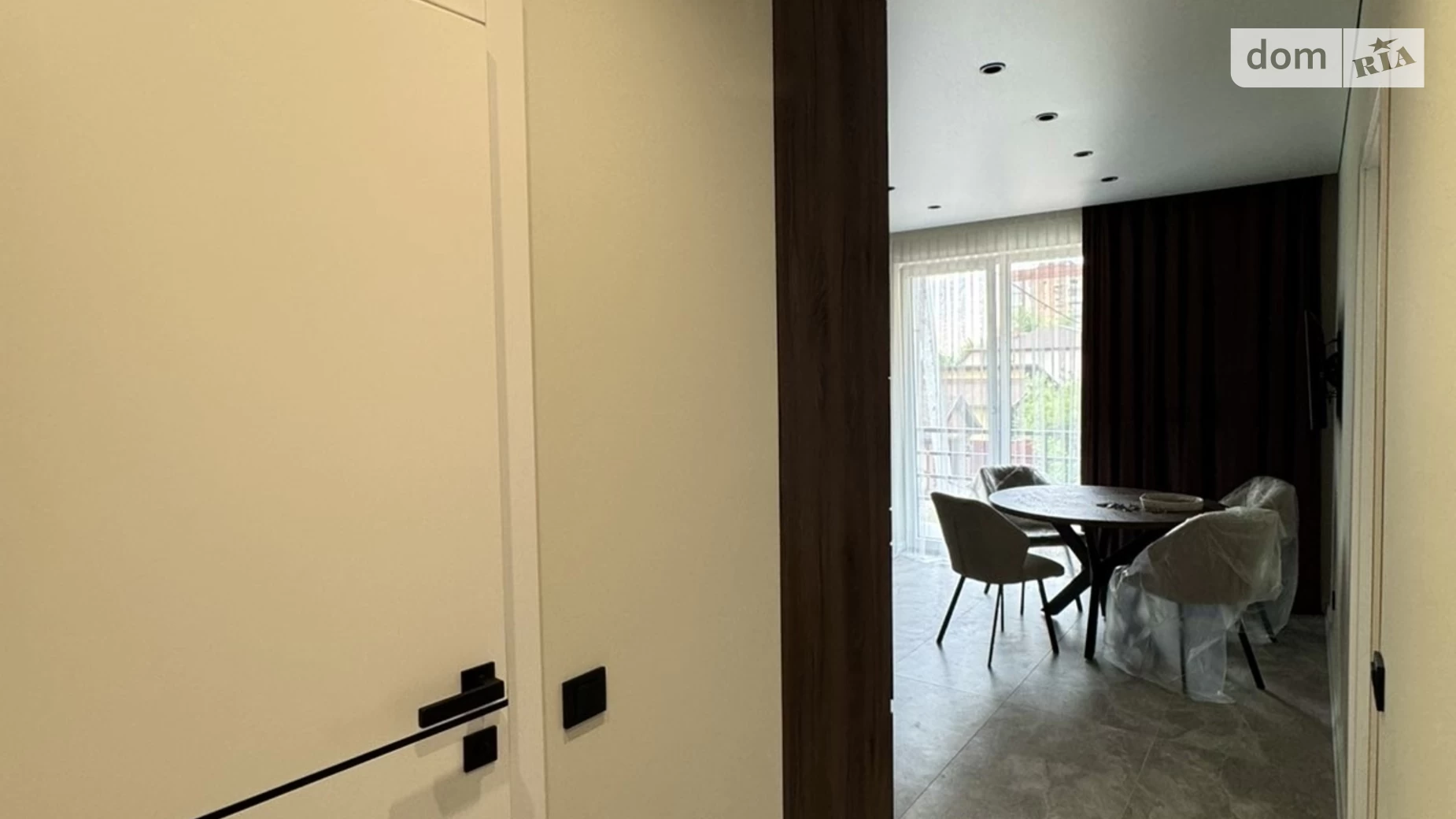 Продается 1-комнатная квартира 41.8 кв. м в Ужгороде, цена: 77000 $ - фото 4