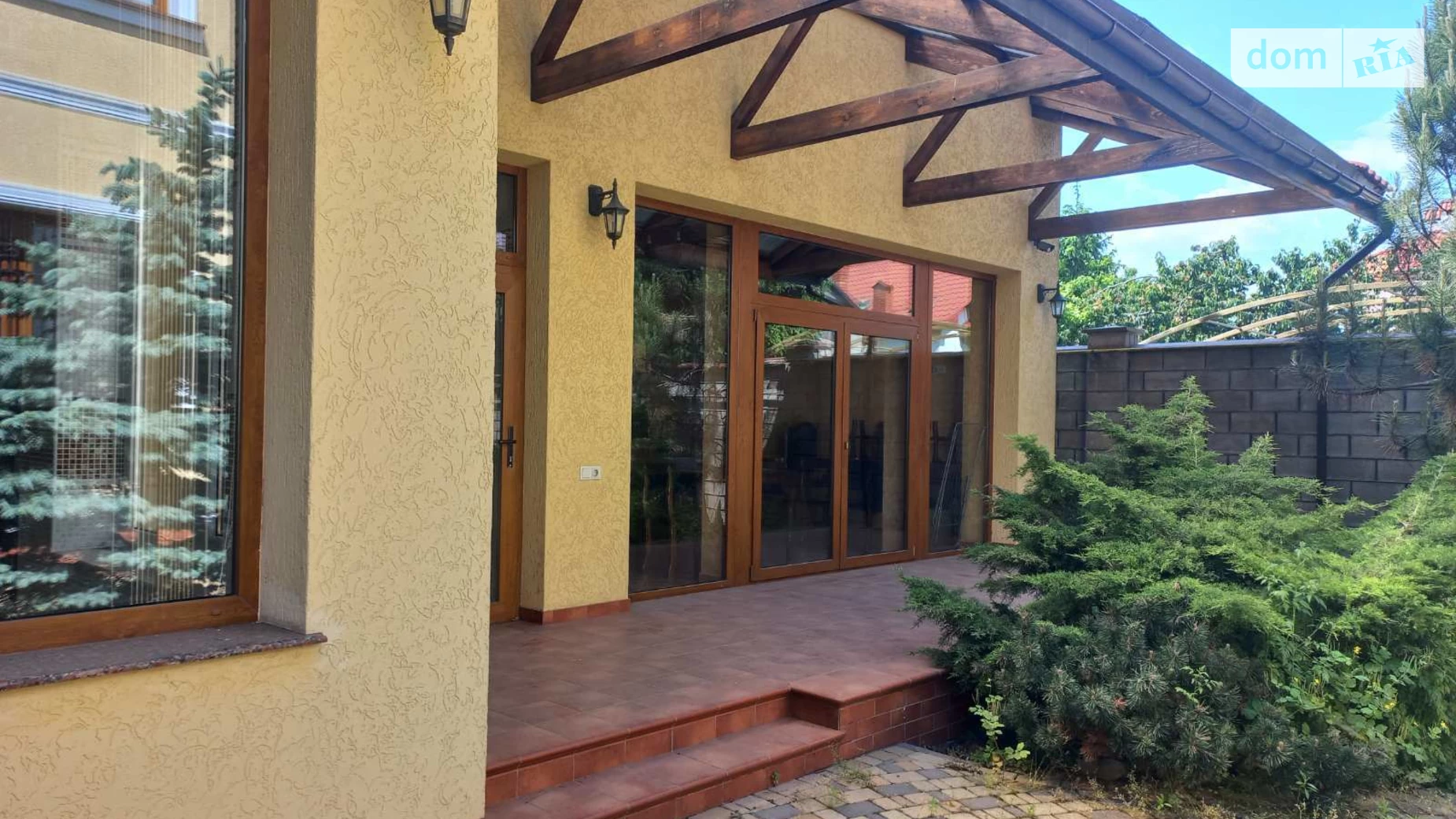 Продается дом на 3 этажа 382.2 кв. м с мебелью, цена: 420000 $ - фото 2